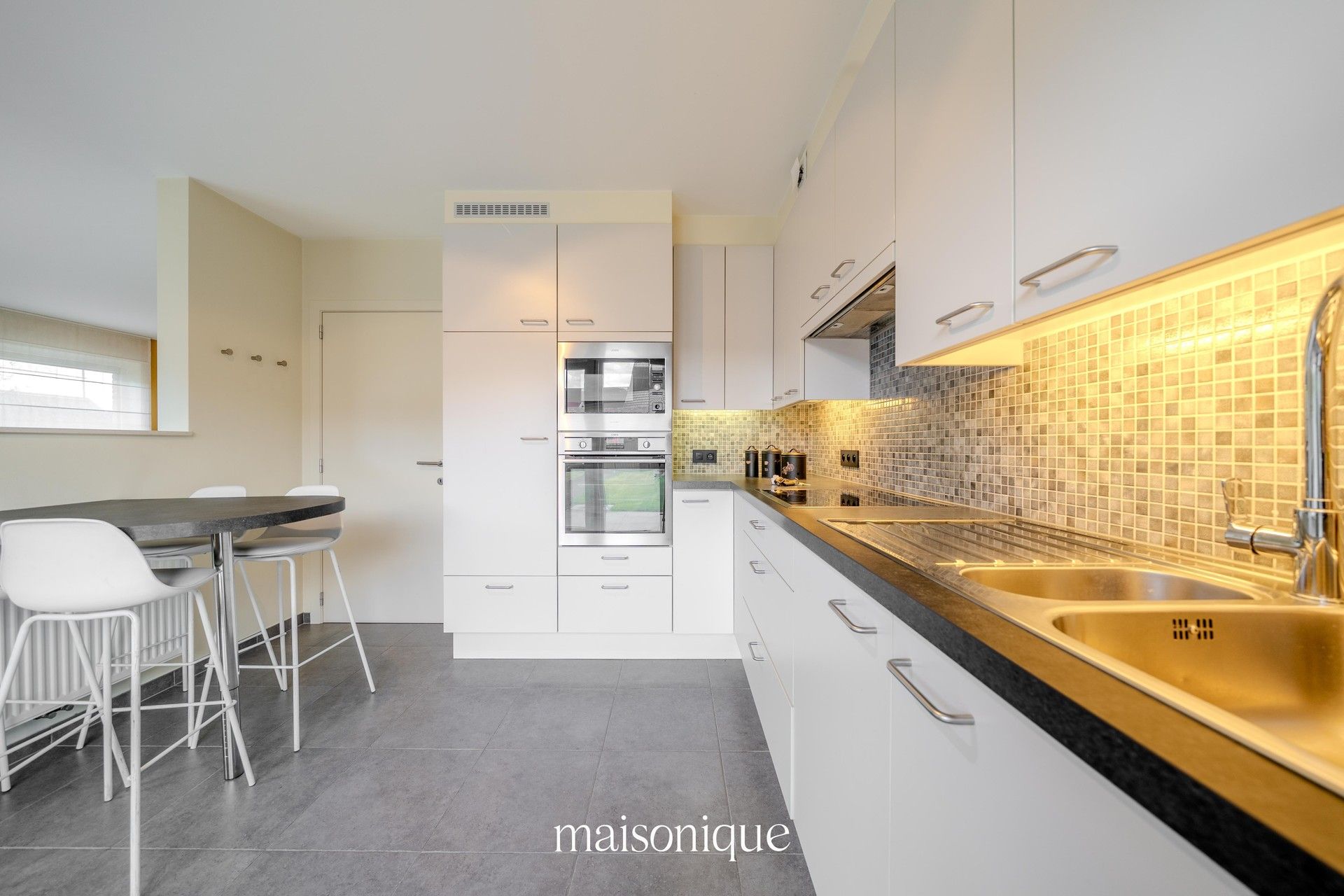 Recente familiewoning in een rustige buurt te Roeselare. foto 7