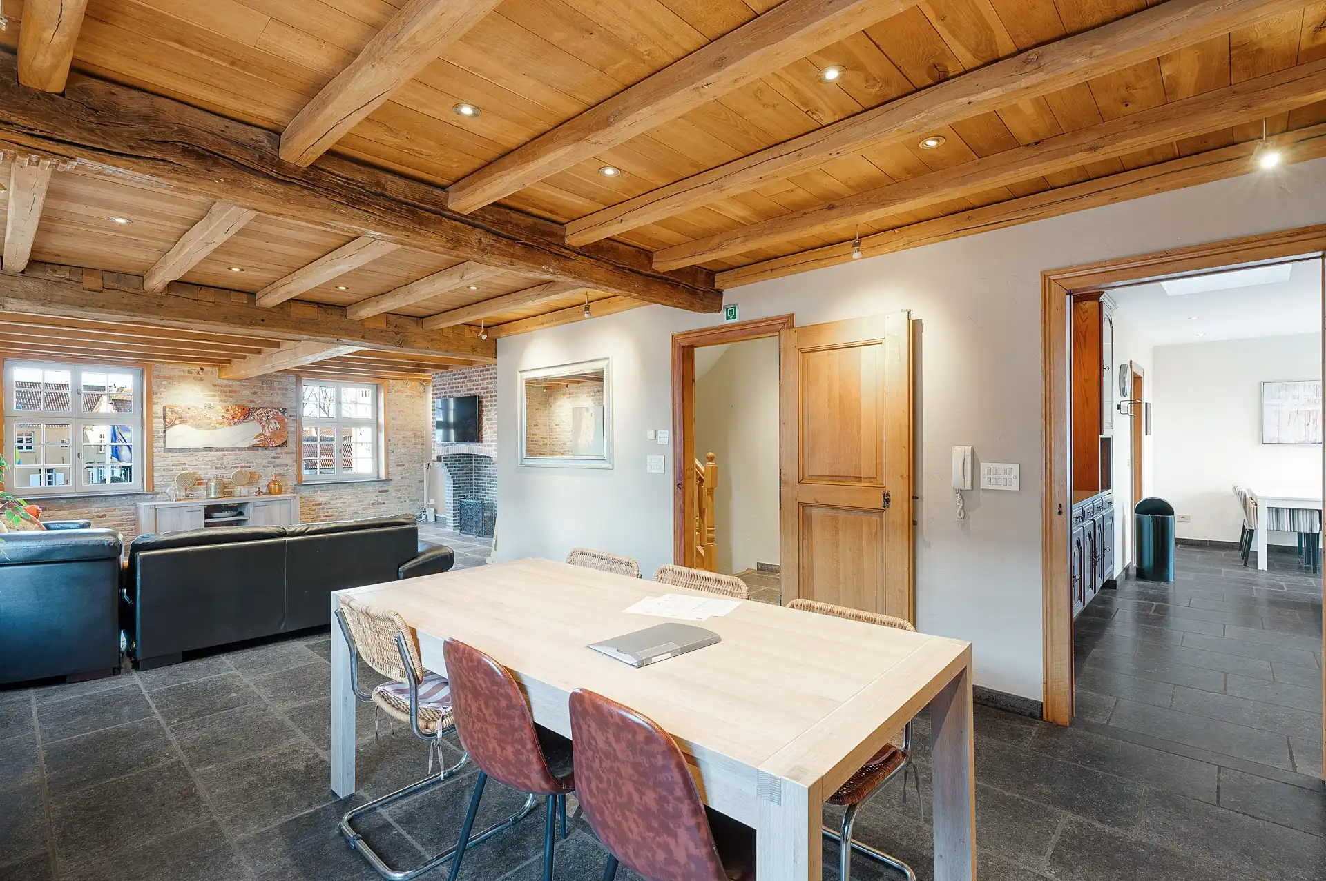 Historisch, uitzonderlijke woning met ongekend potentieel te Damme foto 21