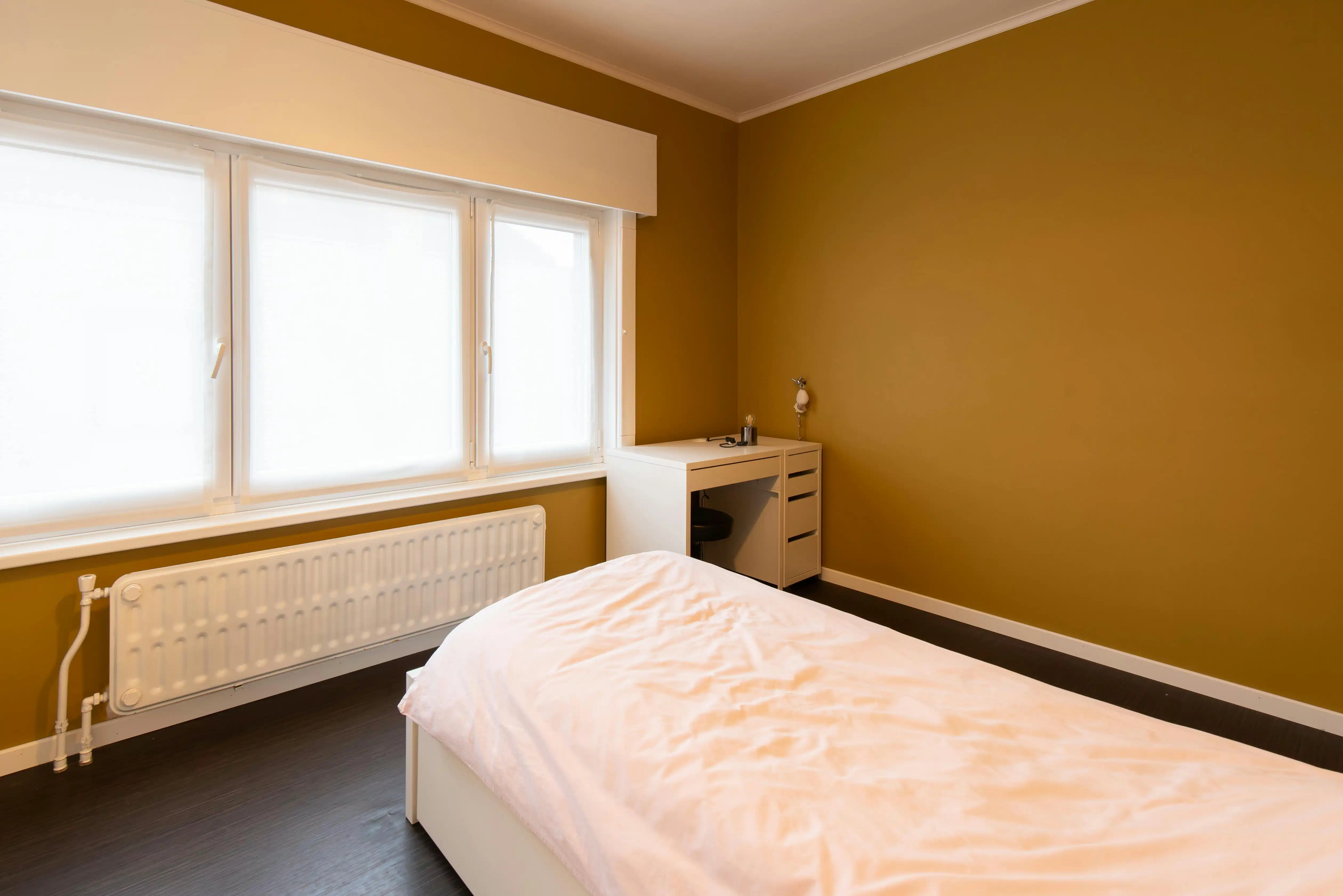 Halfopen bebouwing met 4 slaapkamers en tuin te Oostende foto 9