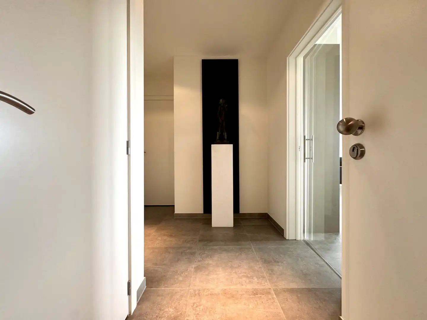 Nieuwbouwappartement met 2 slaapkamers én 2 terrassen te huur in Dilsen foto 4
