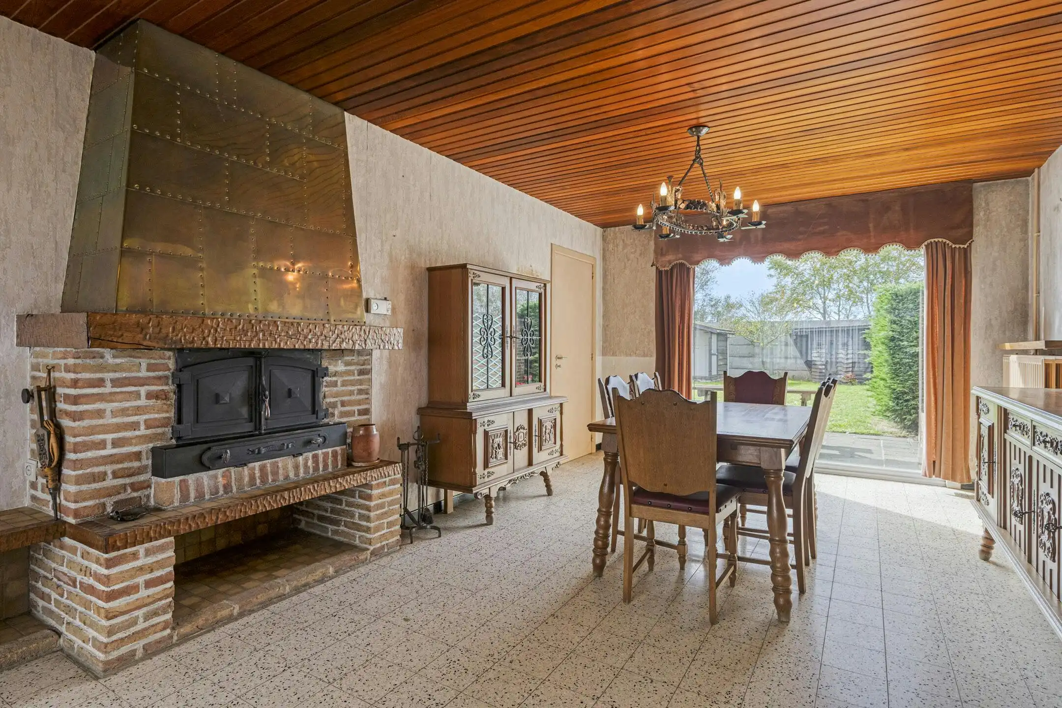 Woning met 4 slaapkamers, tuin en garage te Veurne op 521m². foto 12