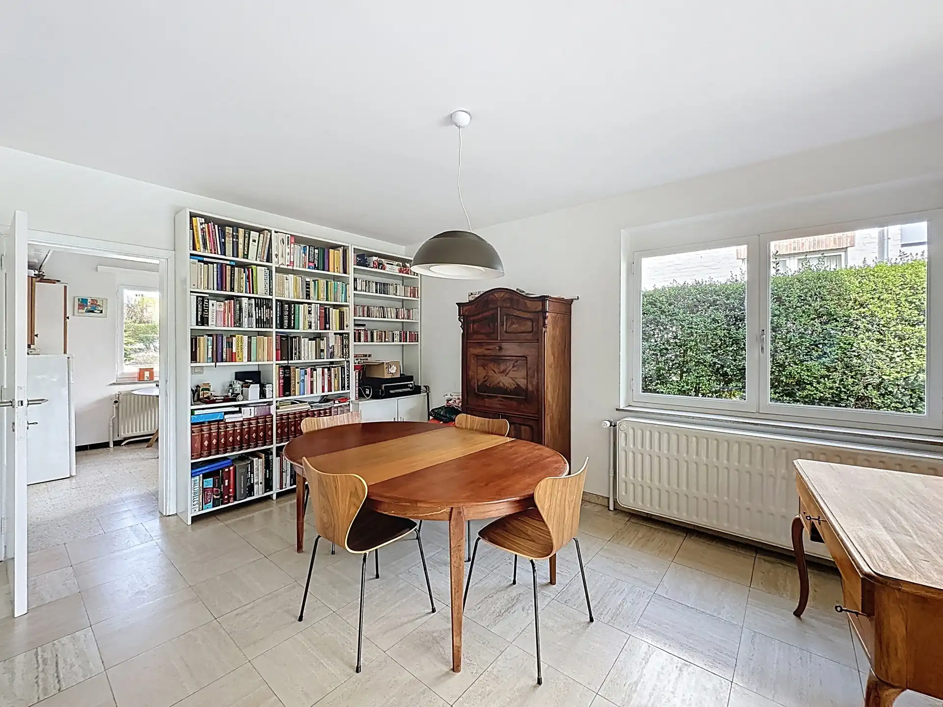 Aangename gezinswoning in rustige omgeving, nabij Tram 39 foto 4