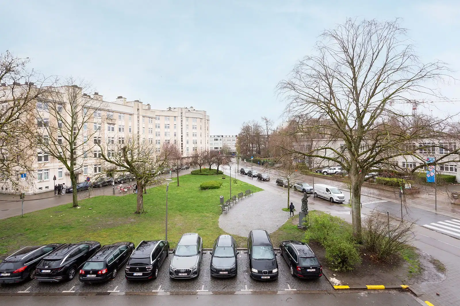 Ruim appartement met 3 slaapkamers en 2 terrassen foto 10