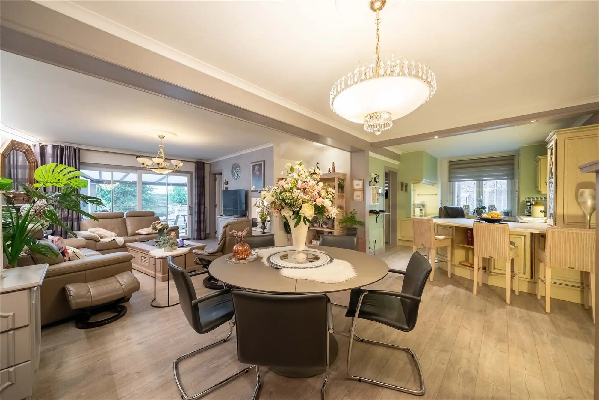 Prachtig handelspand met zaal en ruim appartement te koop! foto 46