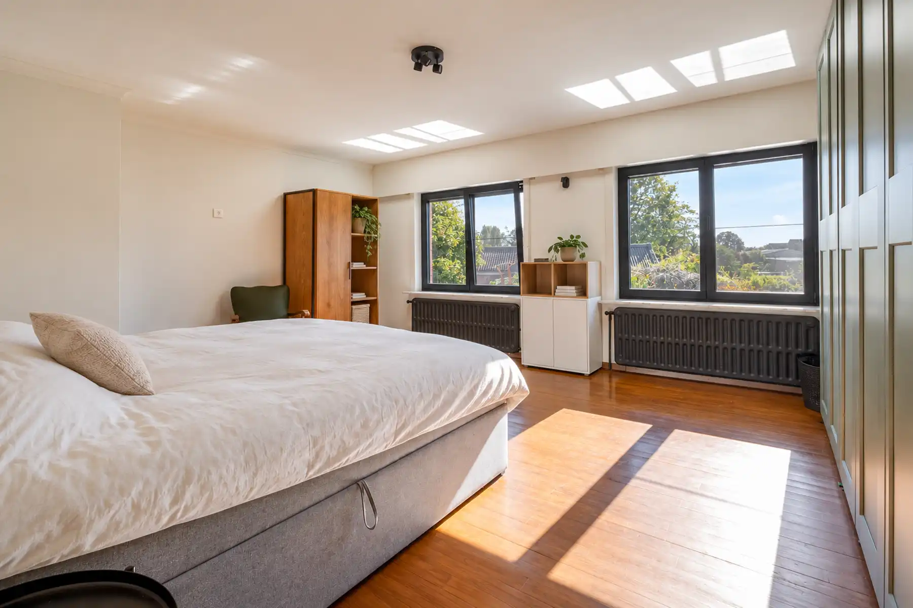 Instapklare, gerenoveerde woning met authentieke charme! foto 12