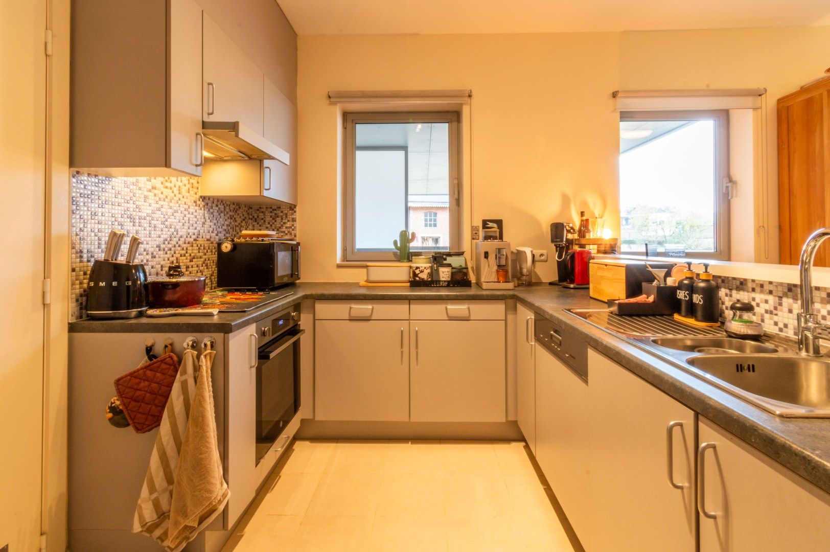 Een perfect onderhouden, instapklaar appartement te Halle! foto 12