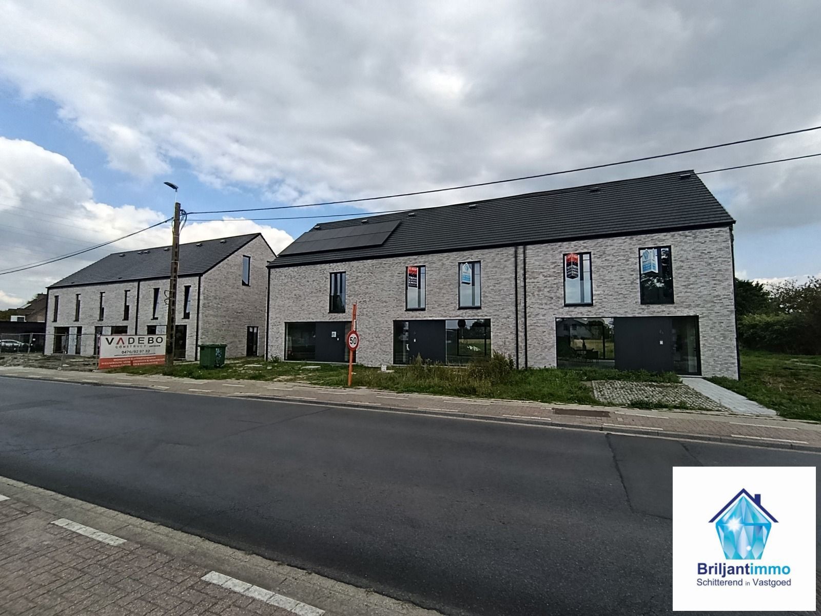 Energiezuinig en ruim wonen met zicht op groen foto {{pictureIndex}}