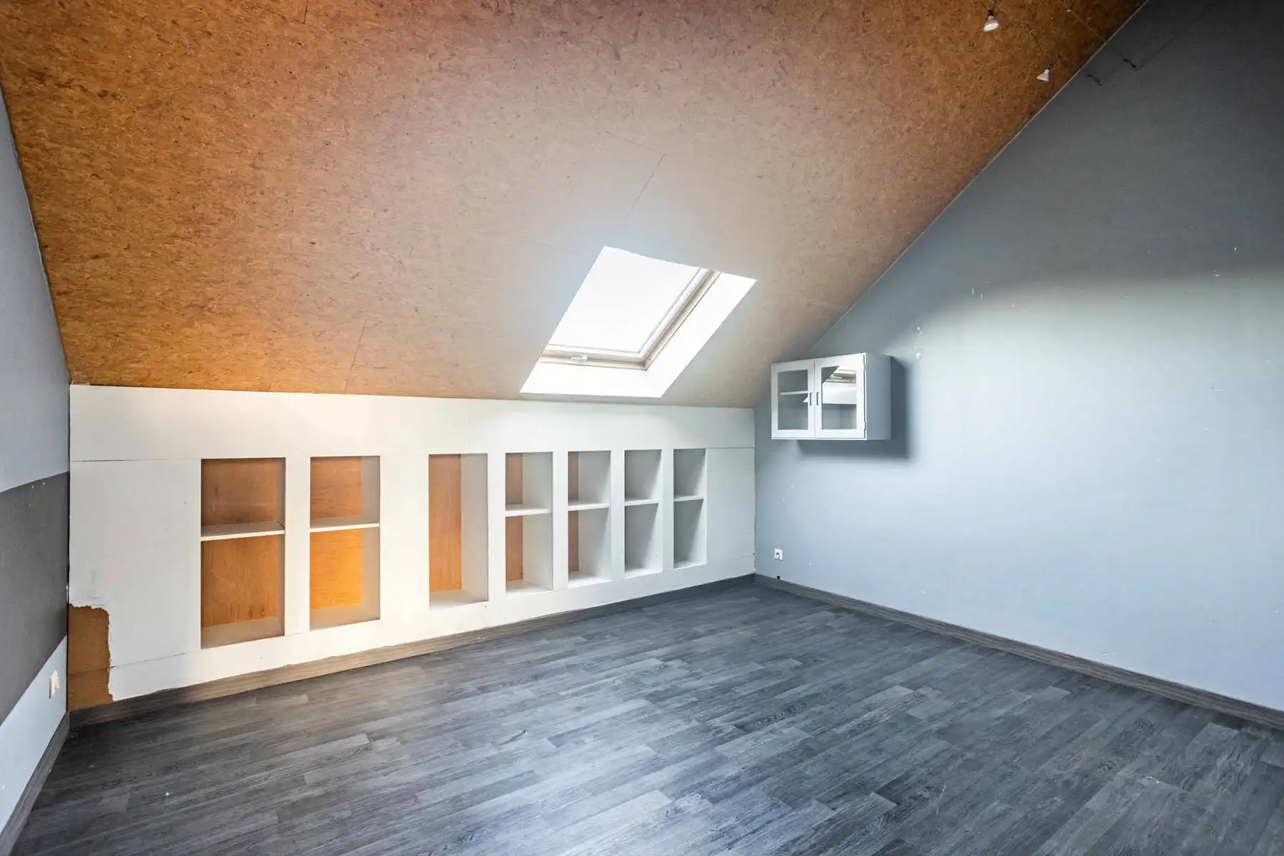 Te koop: ruim dakappartement met terras en private parking foto 12