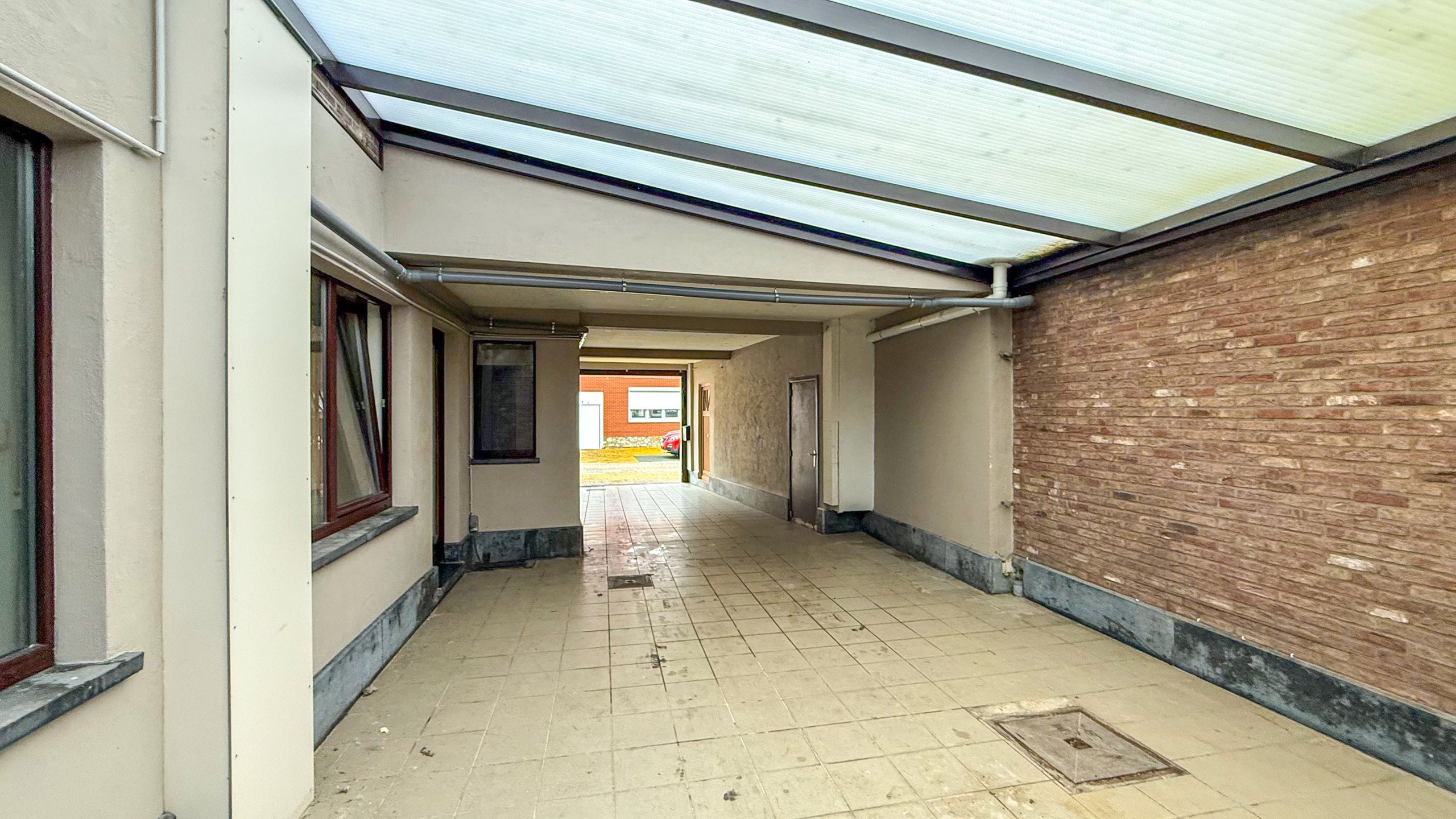 Handelspand met ingerichte bakkerij & appartement Wellen foto 29