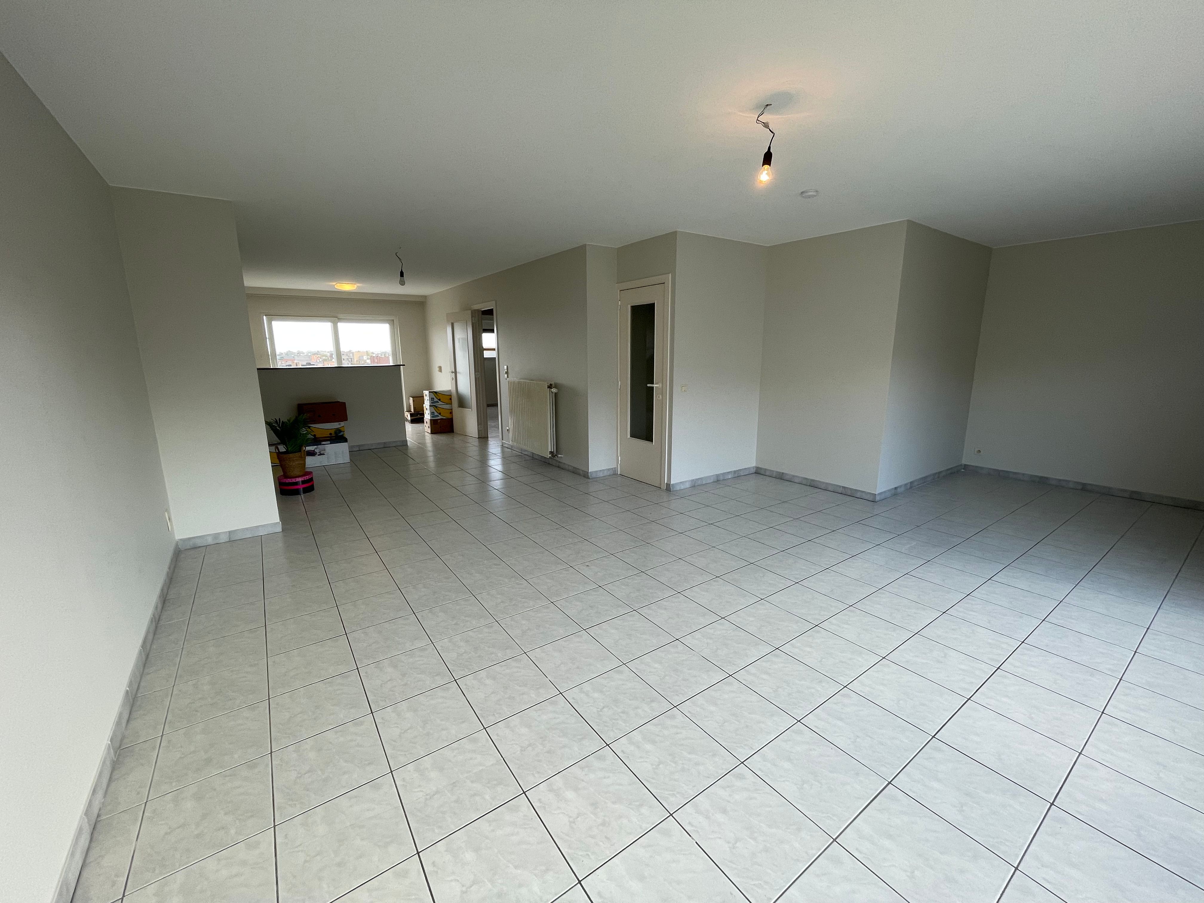 Mooi duplexappartement met drie slaapkamers en twee zongerichte terrassen. foto 14