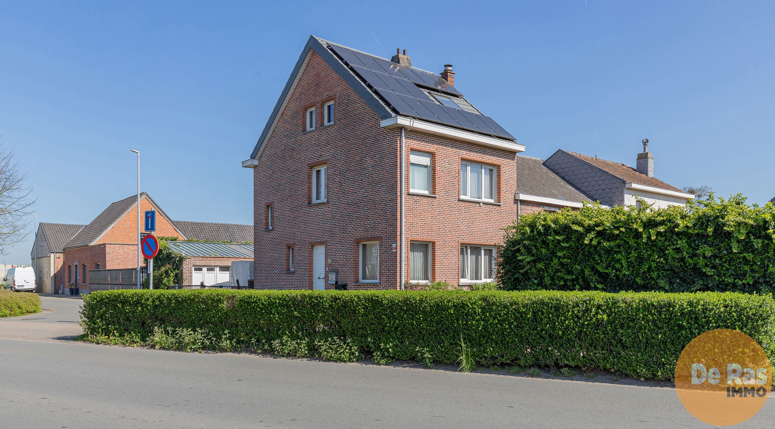 Hoofdfoto van de publicatie: BAASRODE - Ruime woning, voorzien van hedendaags comfort