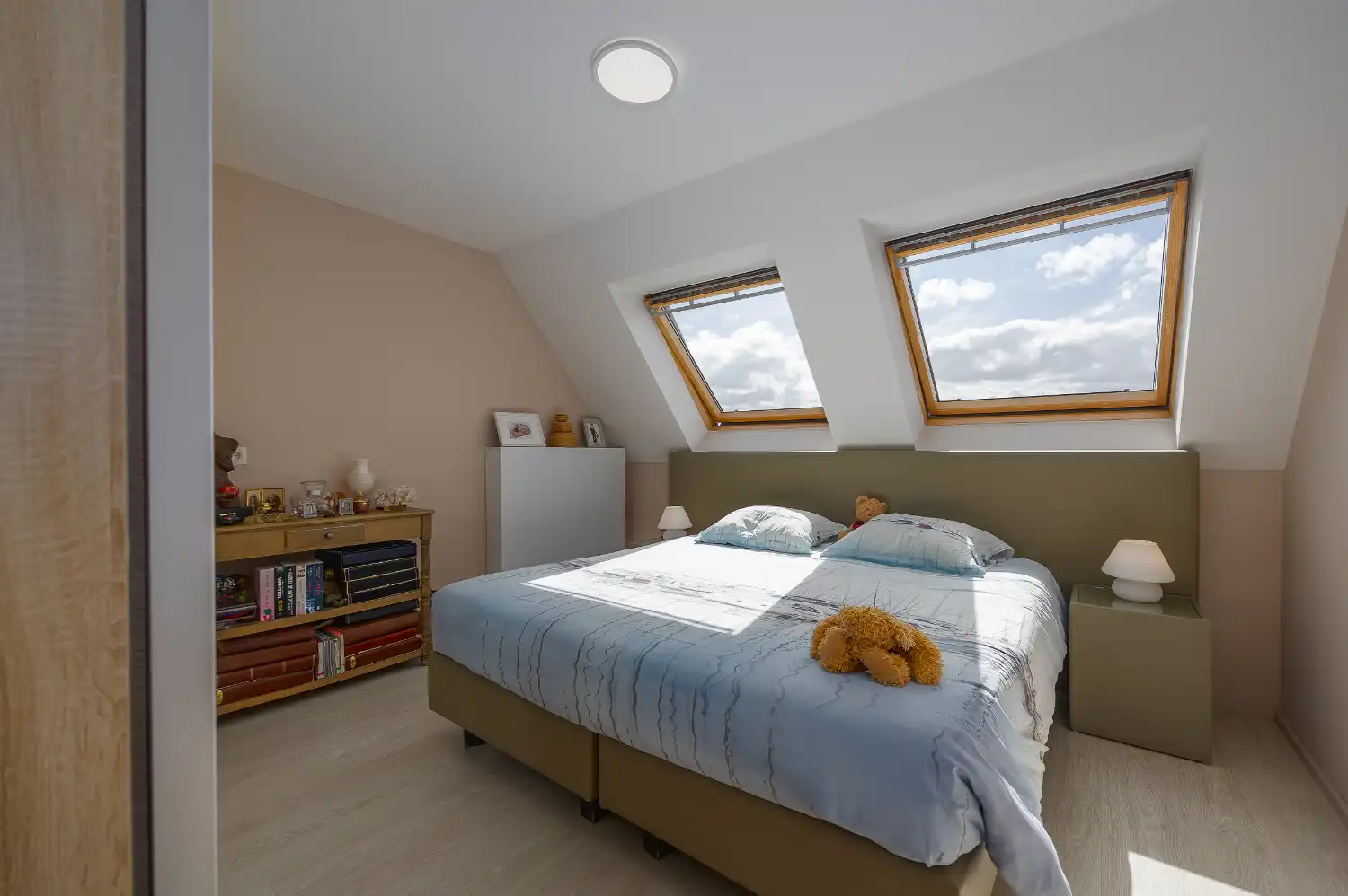 Prachtig recent appartement met 3 slaapkamers, 2 zonneterrassen en optionele privatieve parking in het centrum van Middelkerke foto 25