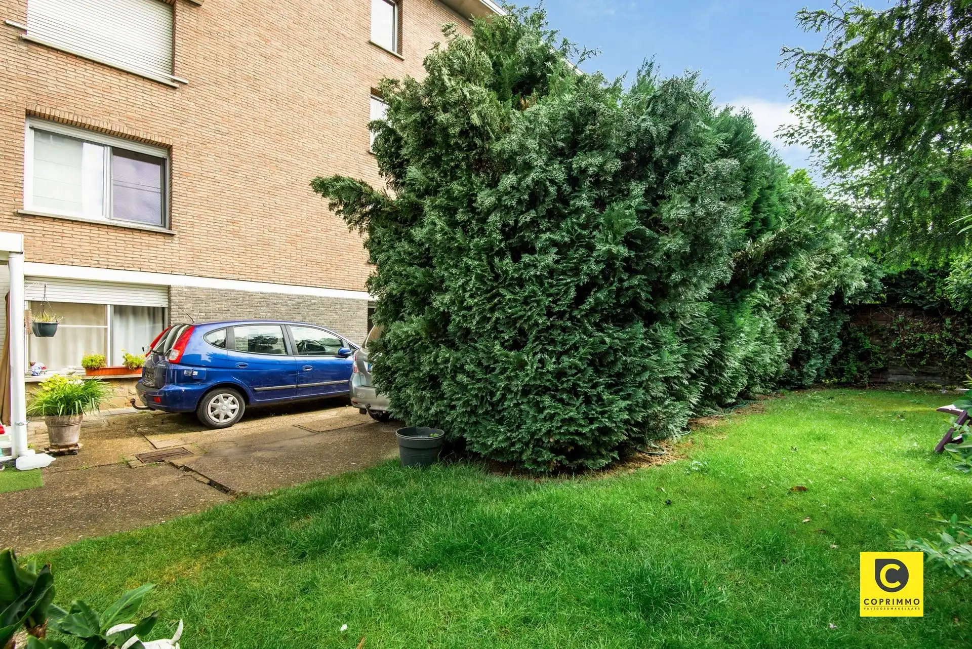 Gelijkvloers app.1 slk met tuin en garagebox foto 3