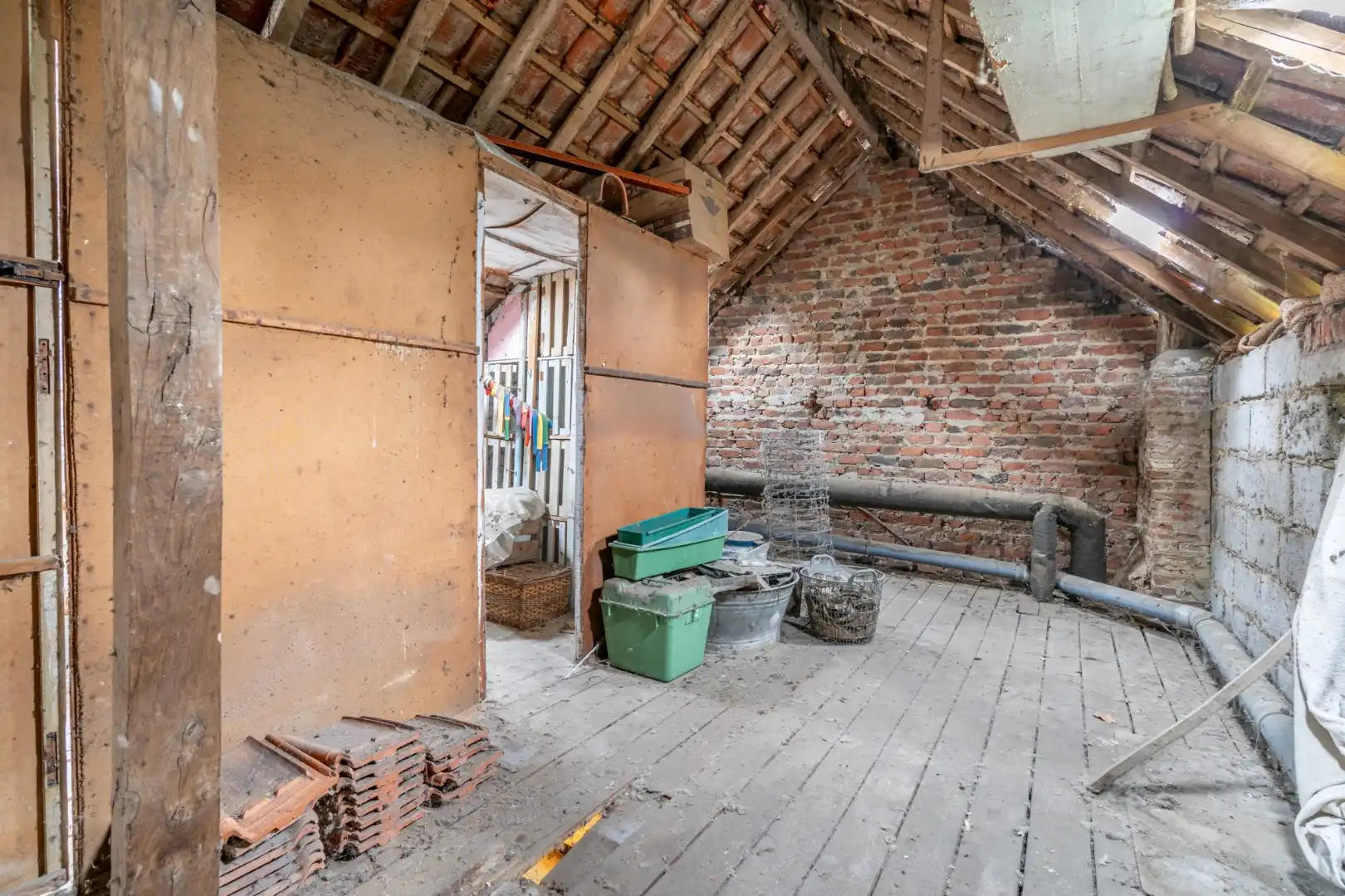 Te renoveren halfvrijstaande woning op een perceel van 4a24ca foto 17