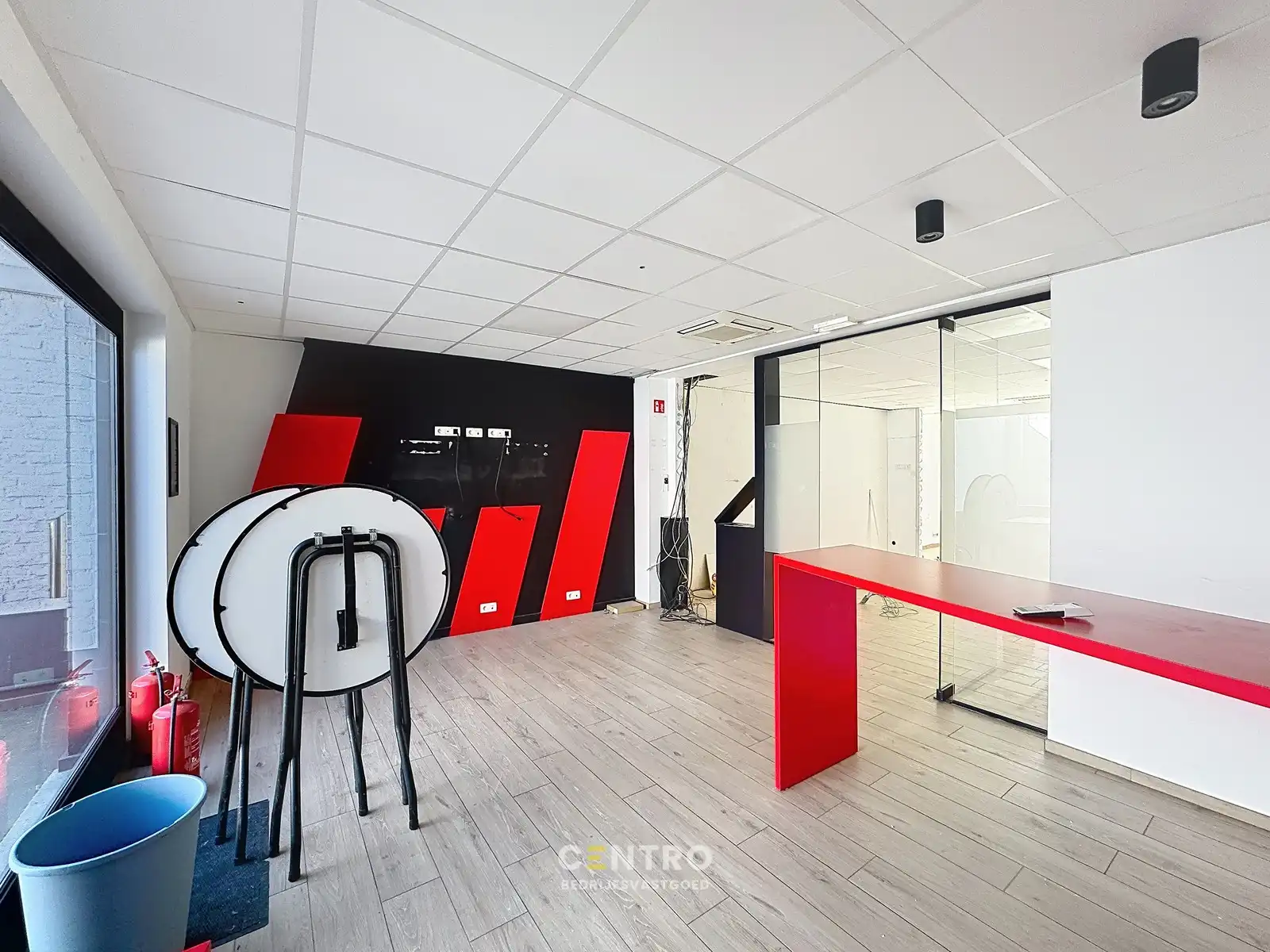 Handelspand op centrale ligging te Ledegem! foto 7