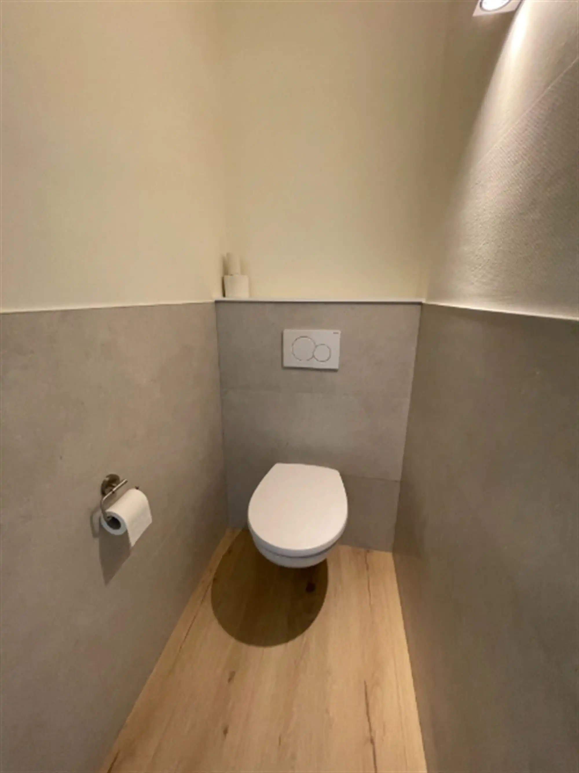 Modern appartement met terras foto 10