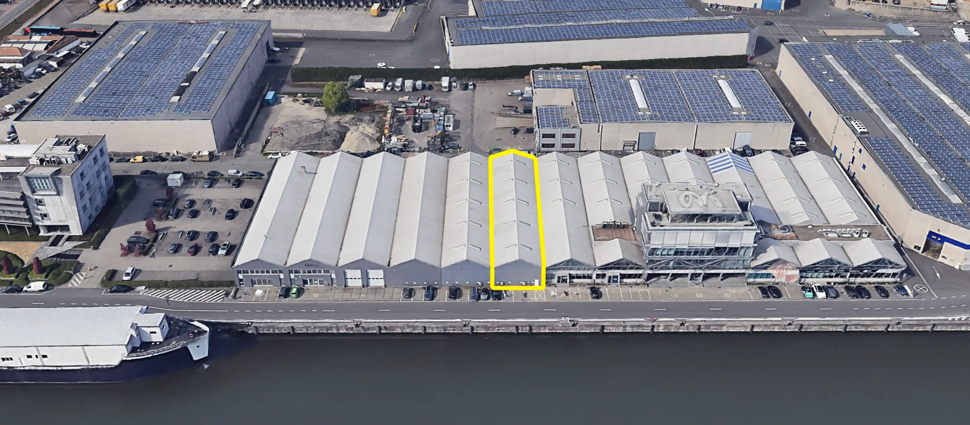 Opslagruimte te huur foto {{pictureIndex}}