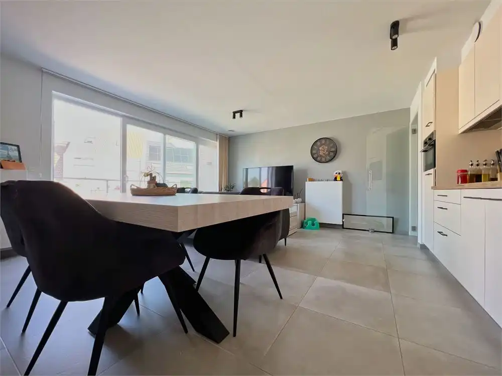 Energiezuinig, recent appartement (2slpks) + terras! foto 3