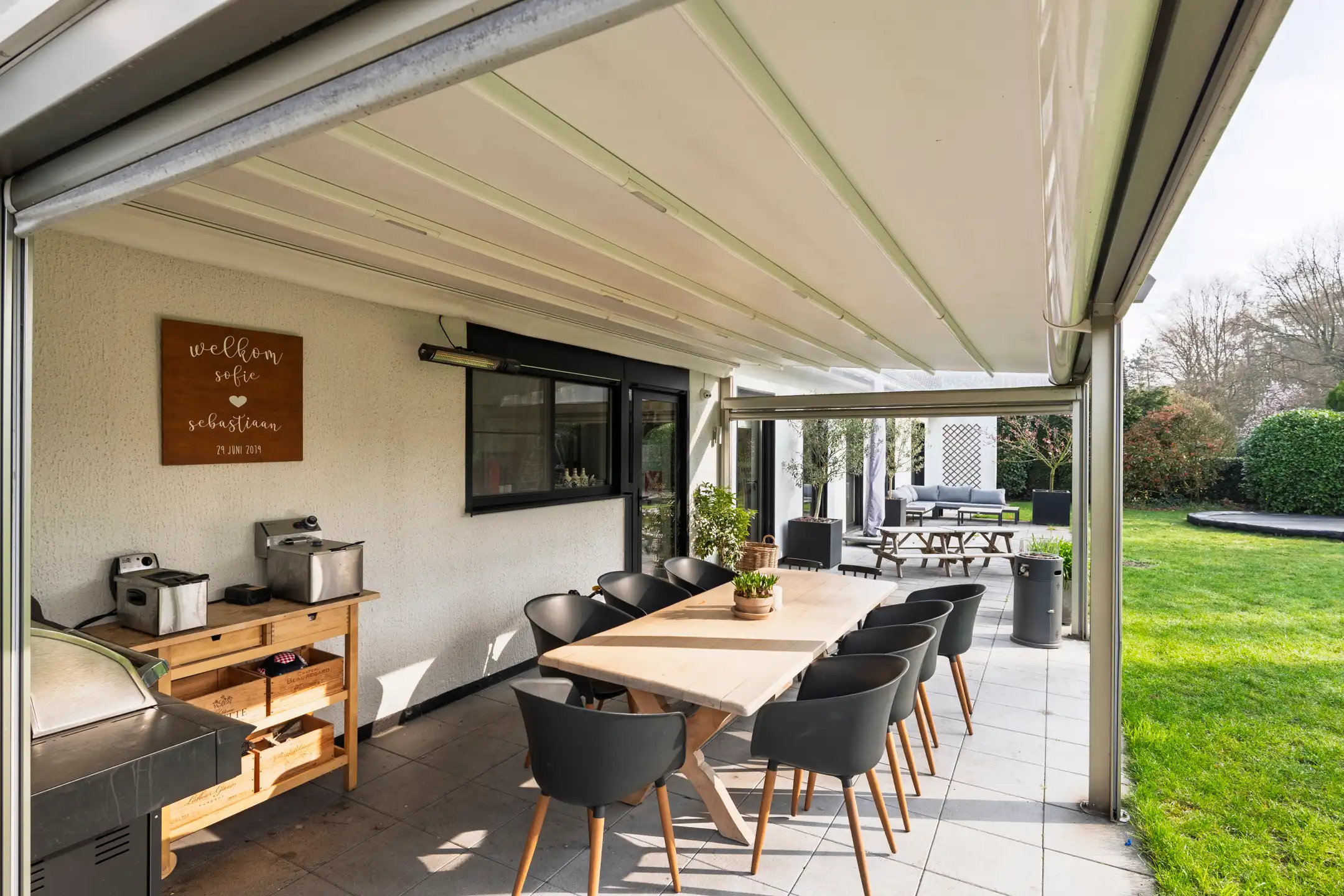 Instapklare gelijkvloerse villa op toplocatie (ca. 2.028 m²) foto 25