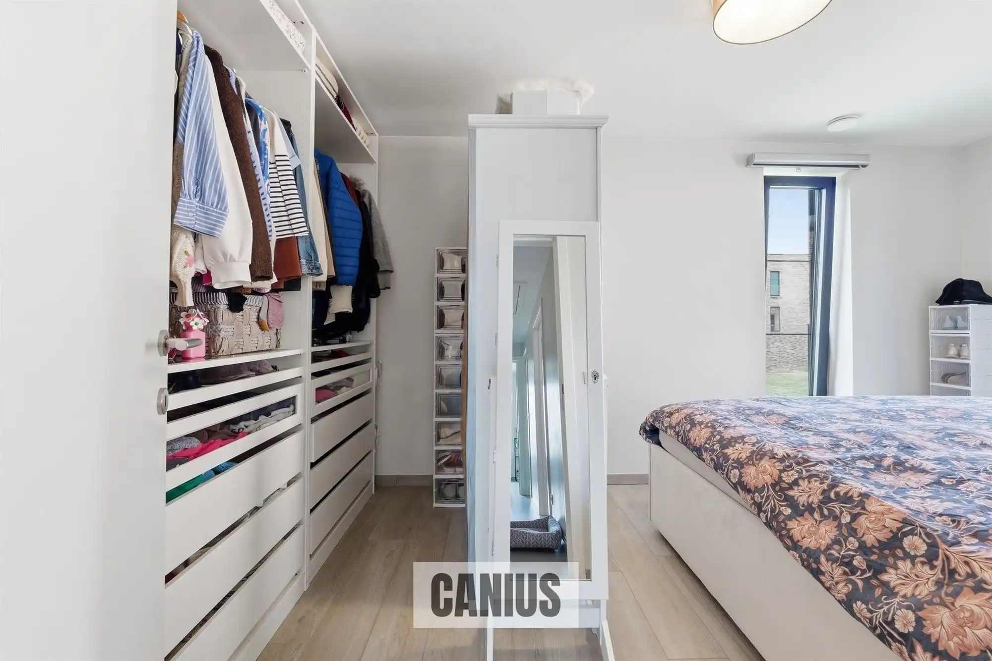 KNAPPE WONING NABIJ HET CENTRUM foto 16
