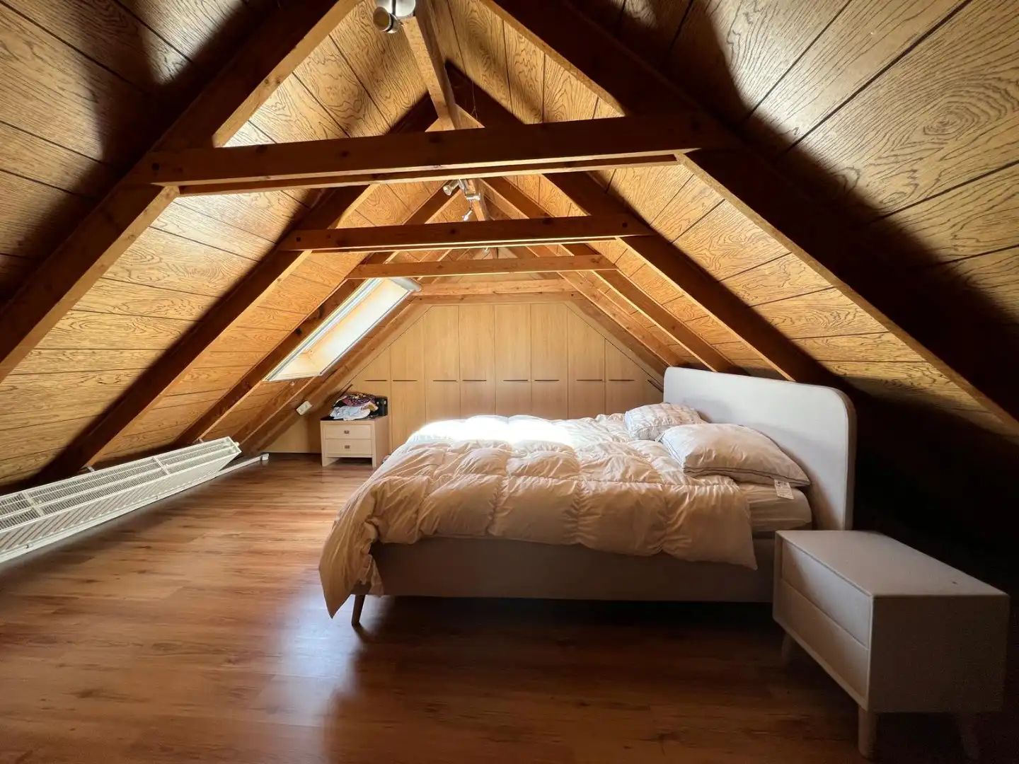 Charmante woning met tuin, garage en landelijk zicht foto 8