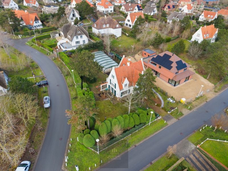 Grote villa op 1533m² gelegen centraal in de Simli-wijk te Nieuwpoort-Bad. foto 49
