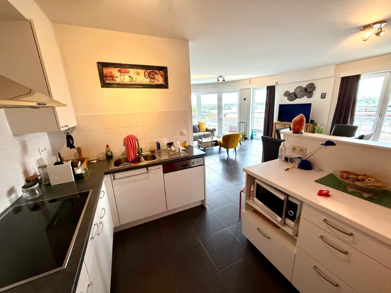 Centraal gelegen appartement met 2 slaapkamers en garage foto 10