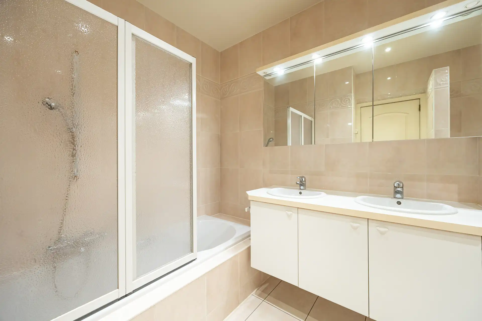 Uniek parkappartement met 2 terrassen te koop in Wilrijk foto 10