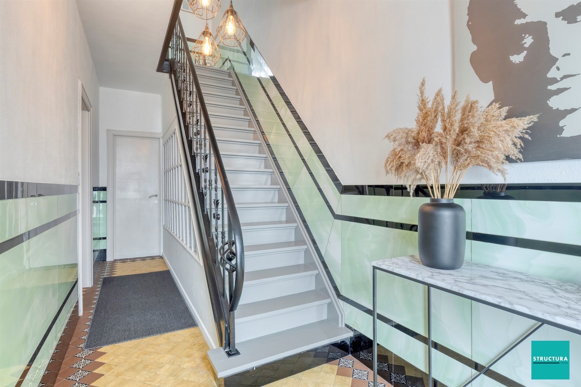 Ruime 4-SLK Woning in Denderhoutem, 235m² Woonopp. foto 2