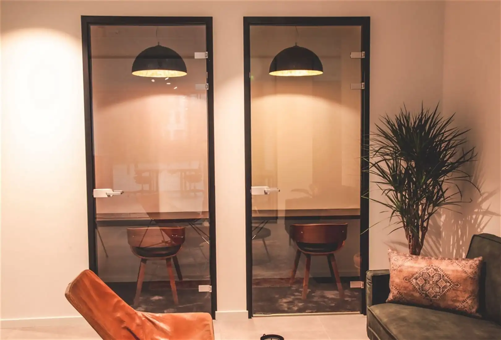 Full-service kantoren aan Dampoort station - ruimtes vanaf 17m² tem 63m² foto 10