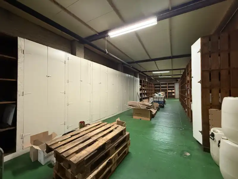 Winkel/polyvalent ruimte aan Gentbruggebrug foto 6