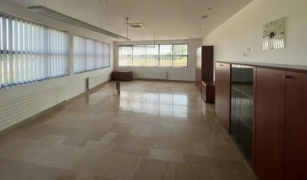 Bedrijfsgebouw met villa te huur langs  E17 in  Kruisem foto 11