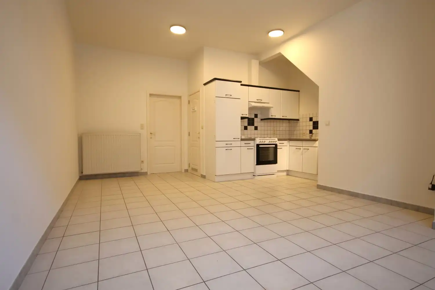 Gezellig gelijkvloers appartement te huur nabij het centrum van Sint-Truiden foto 2