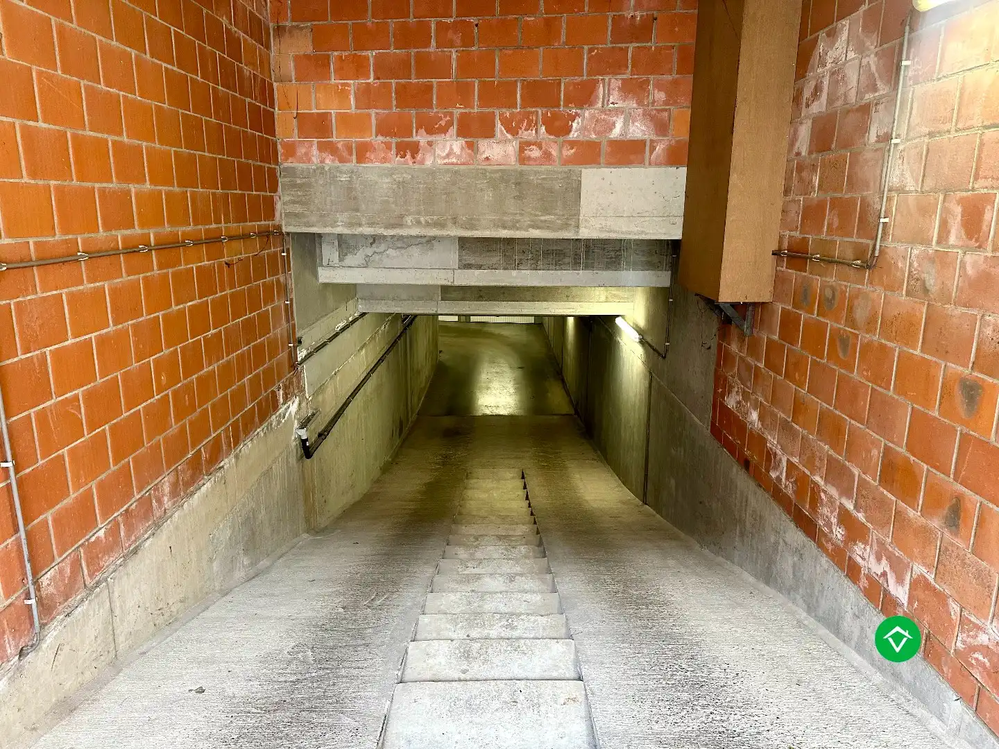 Ondergrondse garage (18,75m²) in centrum Gistel te koop  foto 6