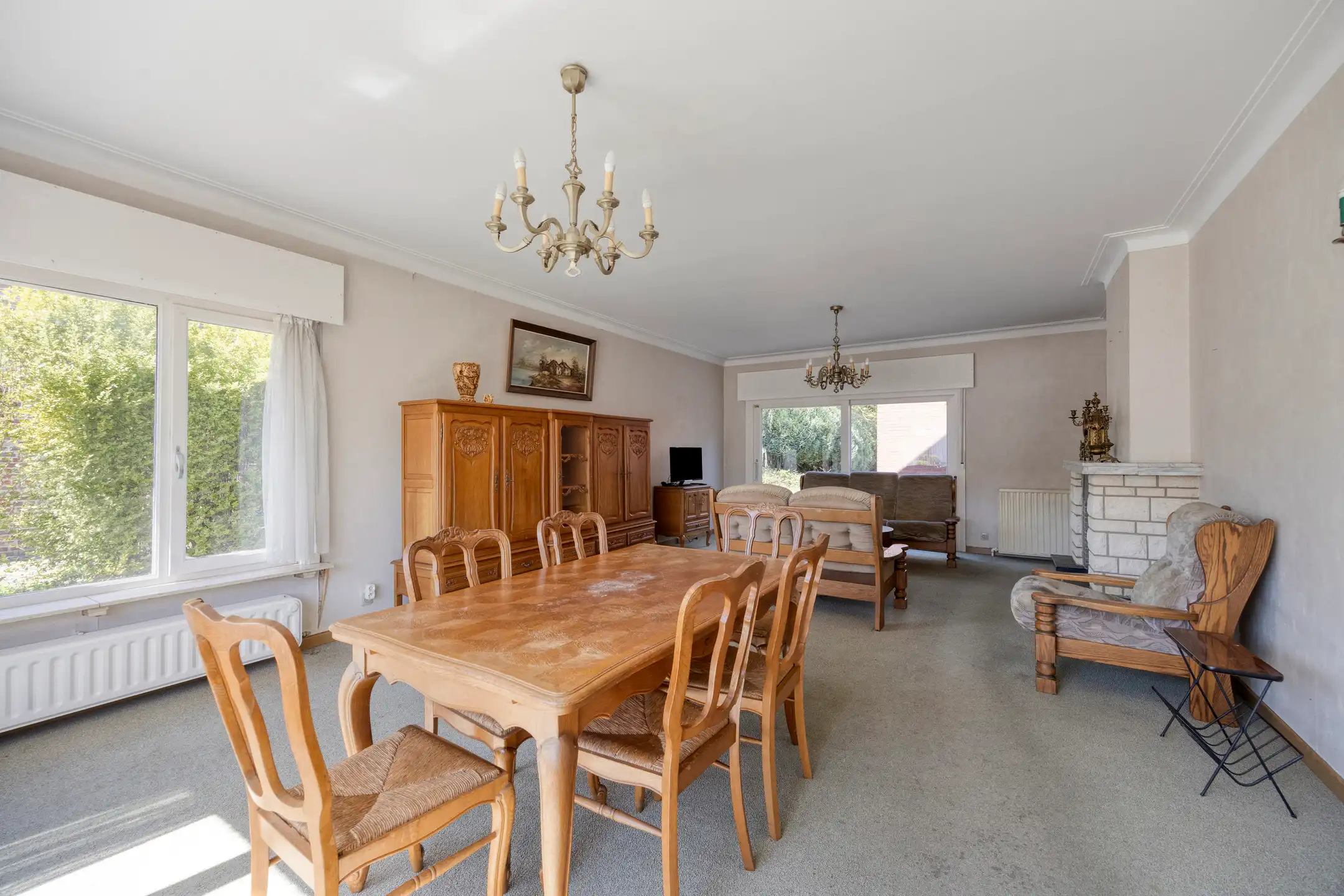 Op te frissen woning met 3 slaapkamers op een goede locatie foto 2