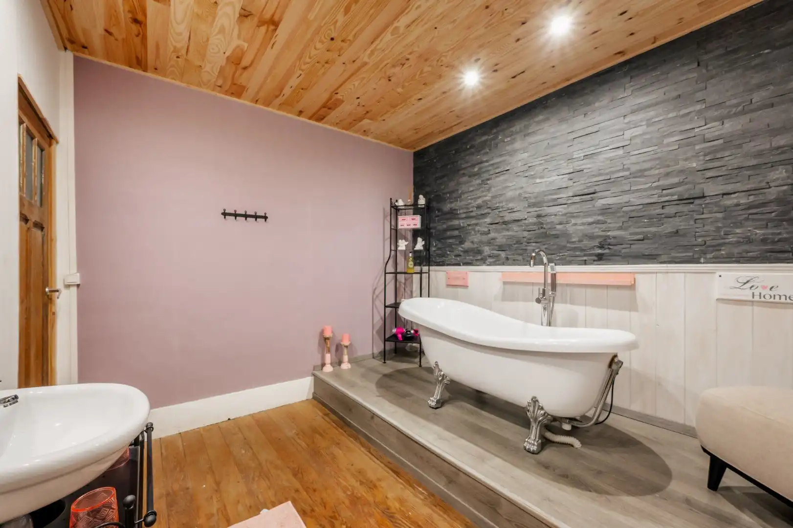 KASTEEL/B&B MET 10 SLAAPKAMERS EN 7 BADKAMERS foto 24