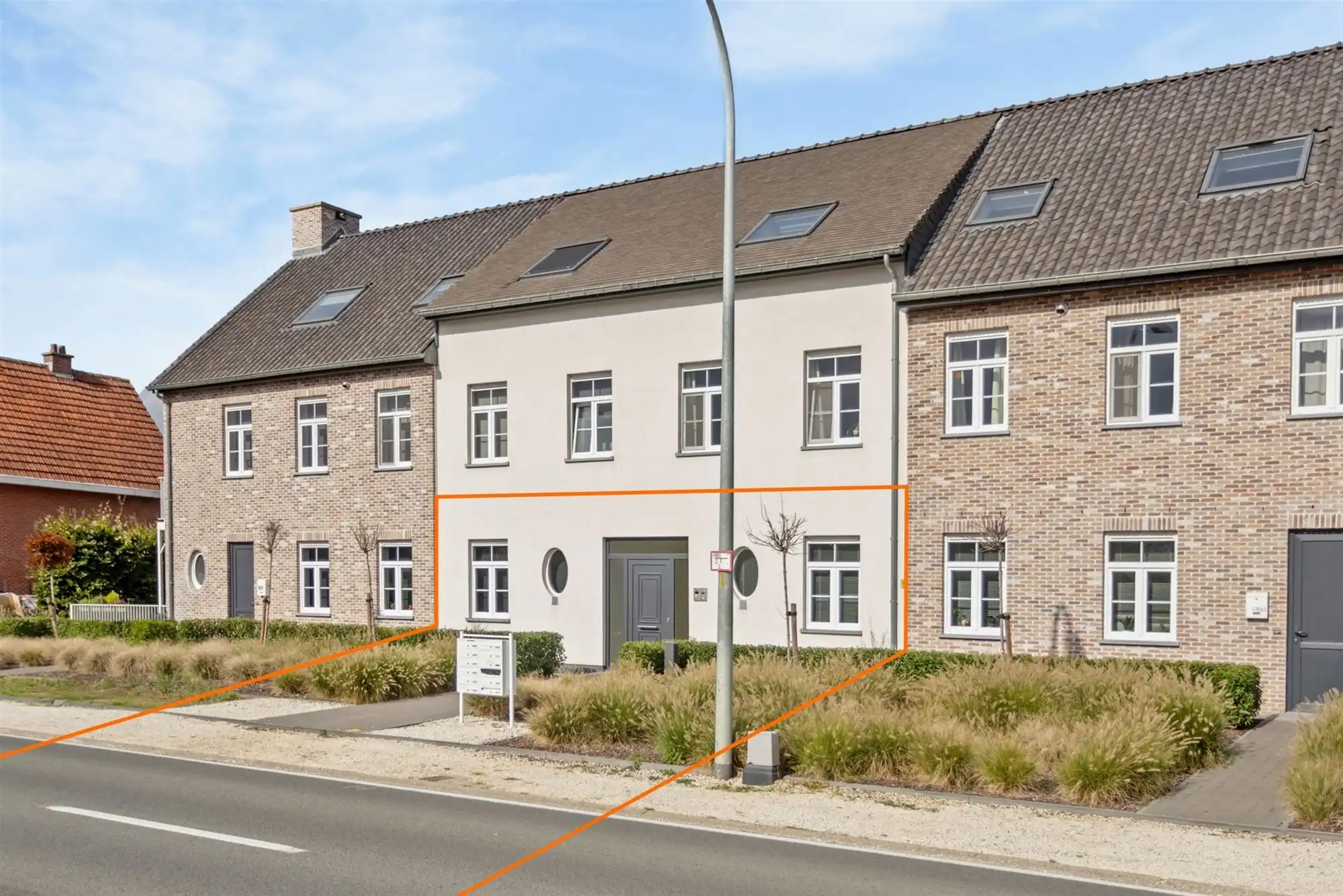 RECENT GELIJKVLOERS APPARTEMENT MET BIJHOREND TERRAS EN RUIME PRIVATE TUIN GELEGEN TE MEERHOUT foto 33