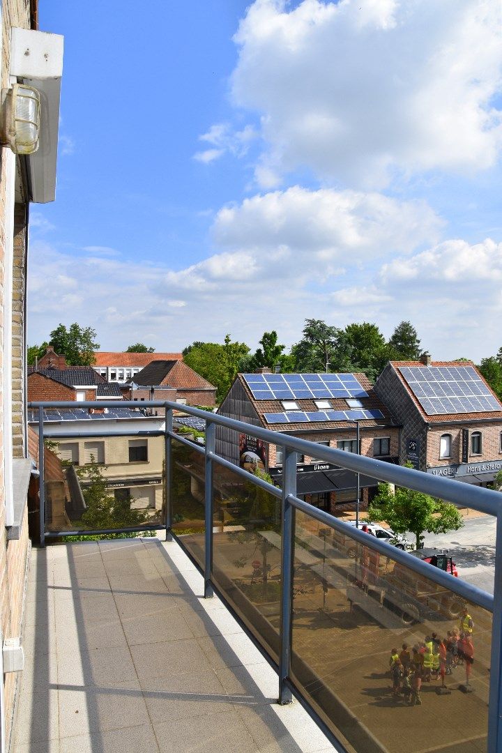 Dakappartement met 3 slaapkamers te koop in hartje Gullegem foto 16