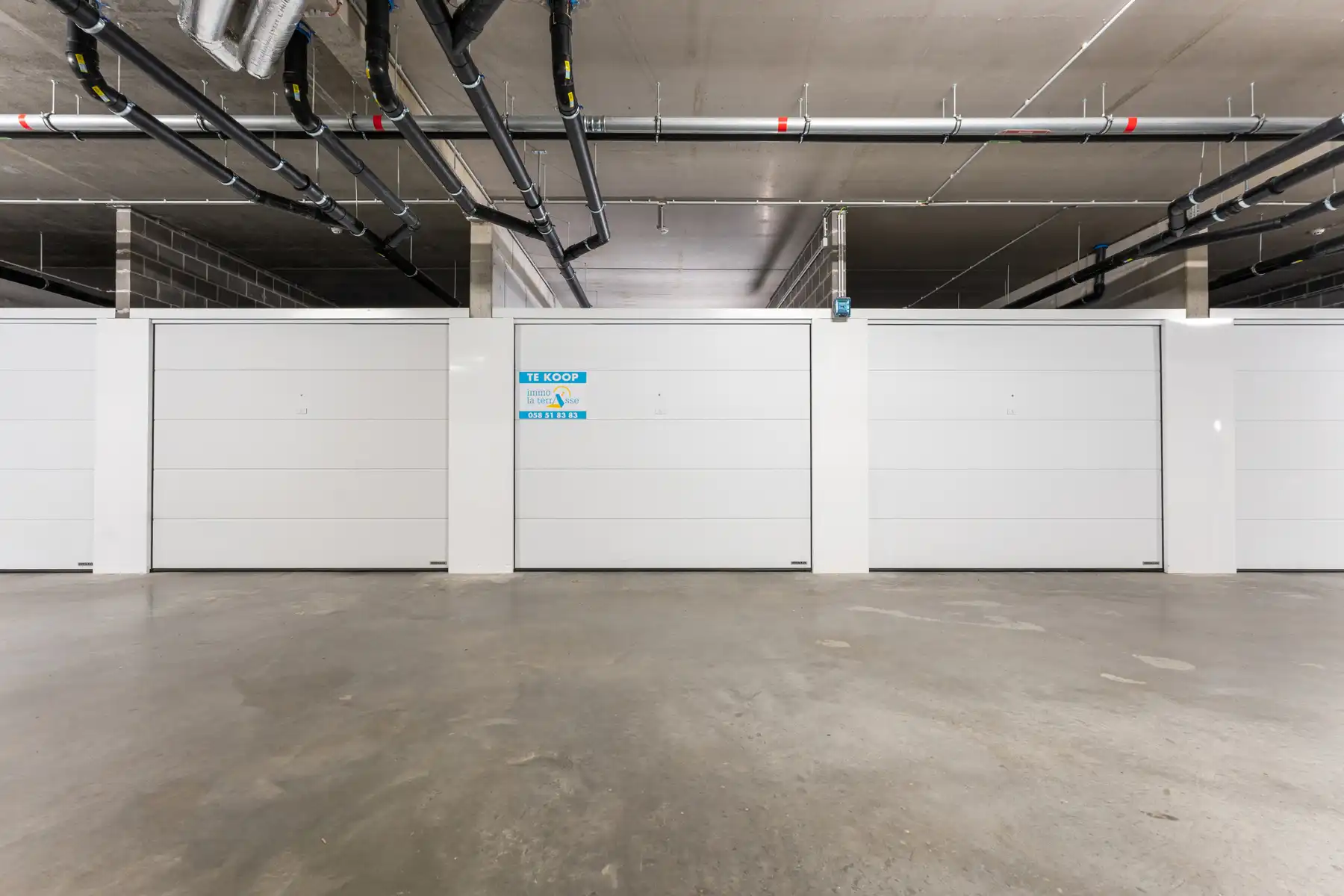 Ruime garage nabij centrum Sint-Idesbald foto 5