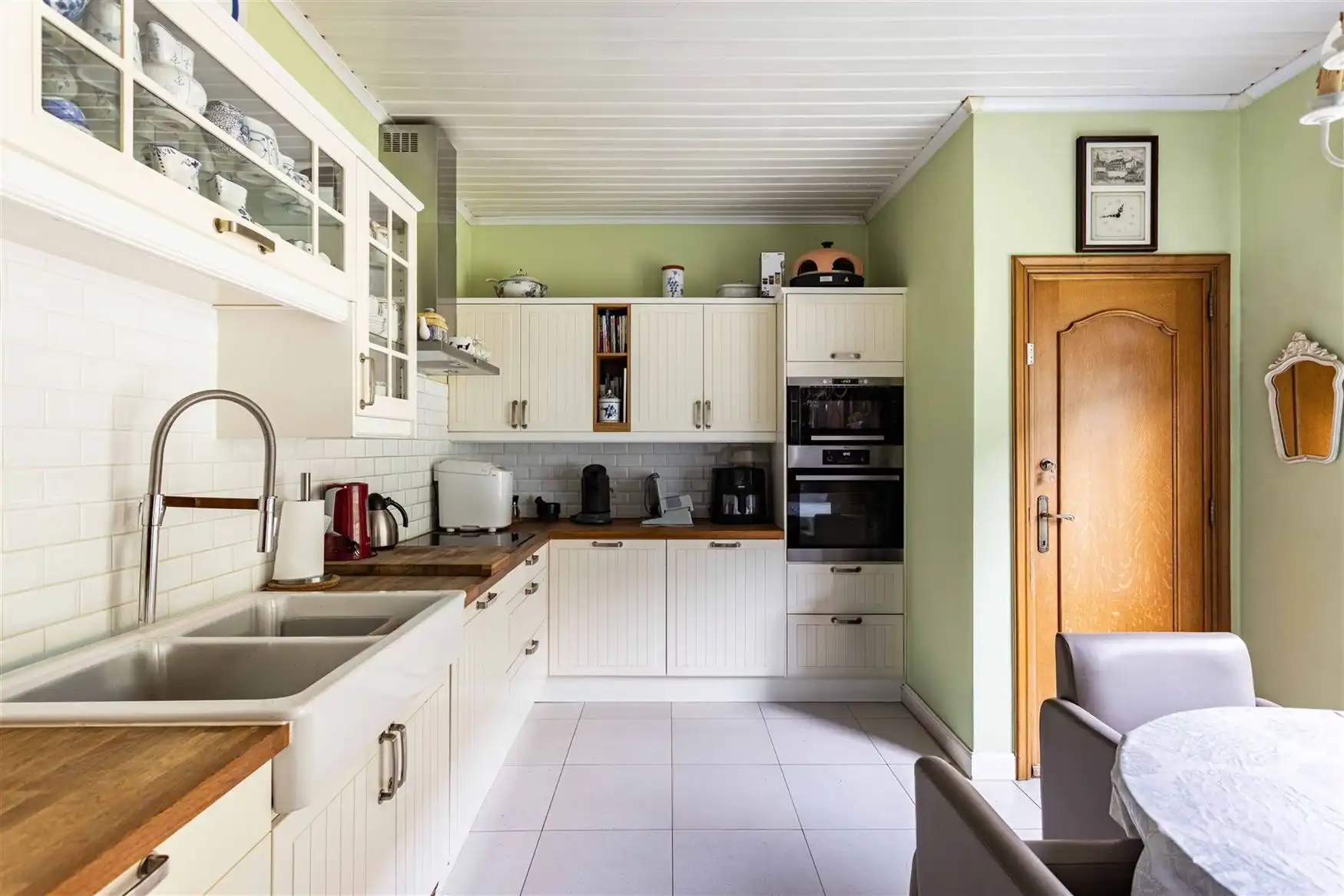 Ruime gezinswoning met 5 kamers nabij het centrum van De Pinte foto 10