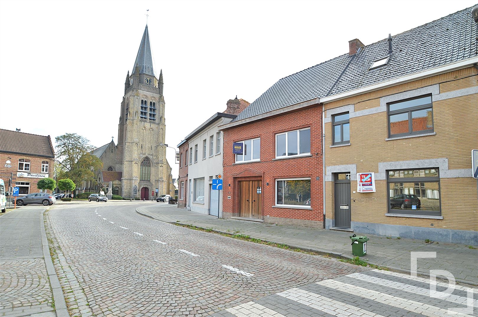 Gerenoveerde woning met 3 slaapkamers en fietsenberging.  foto 23