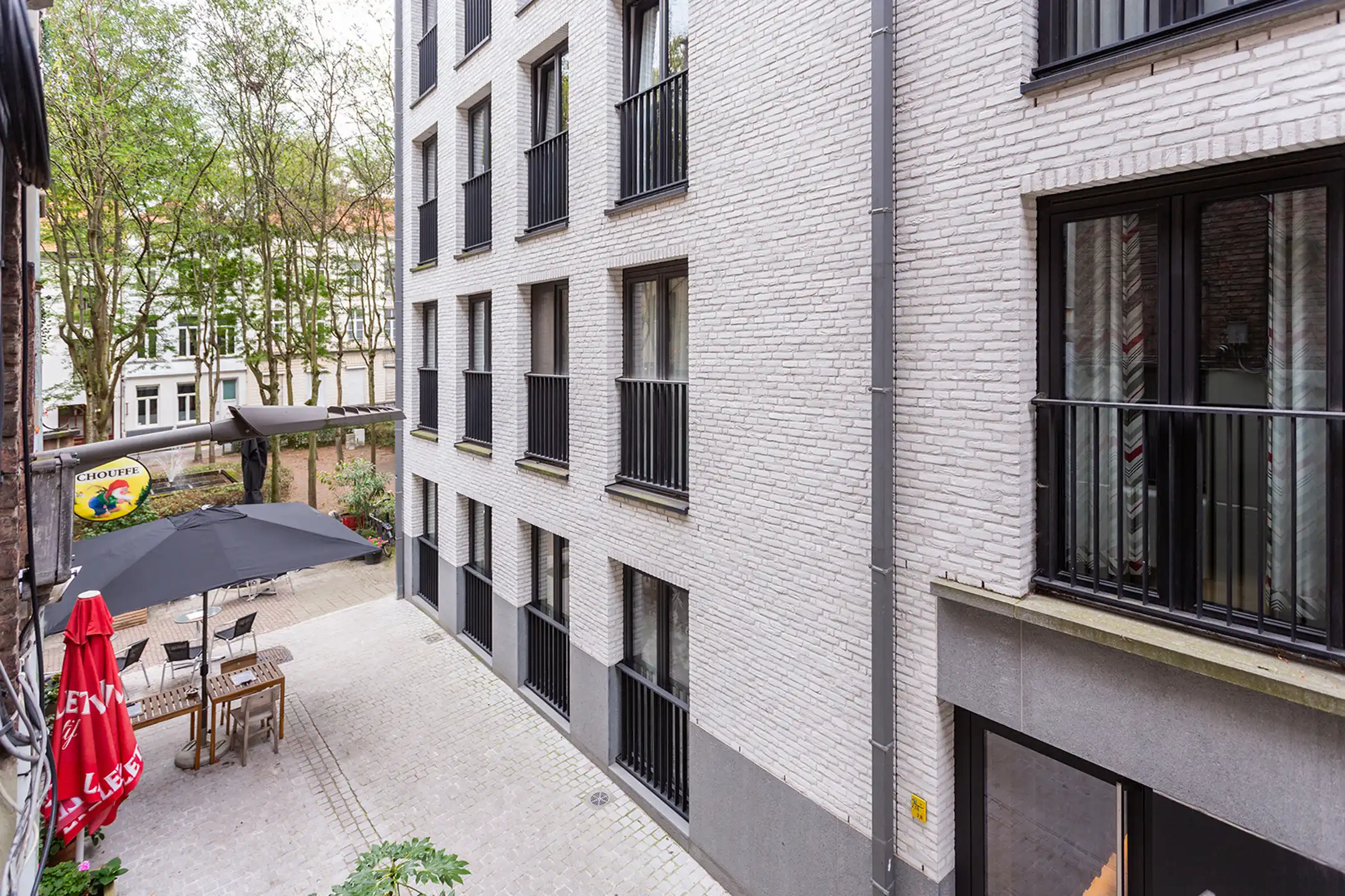 Gerenoveerde opbrengsteigendom met 4 vergunde studio's foto 10