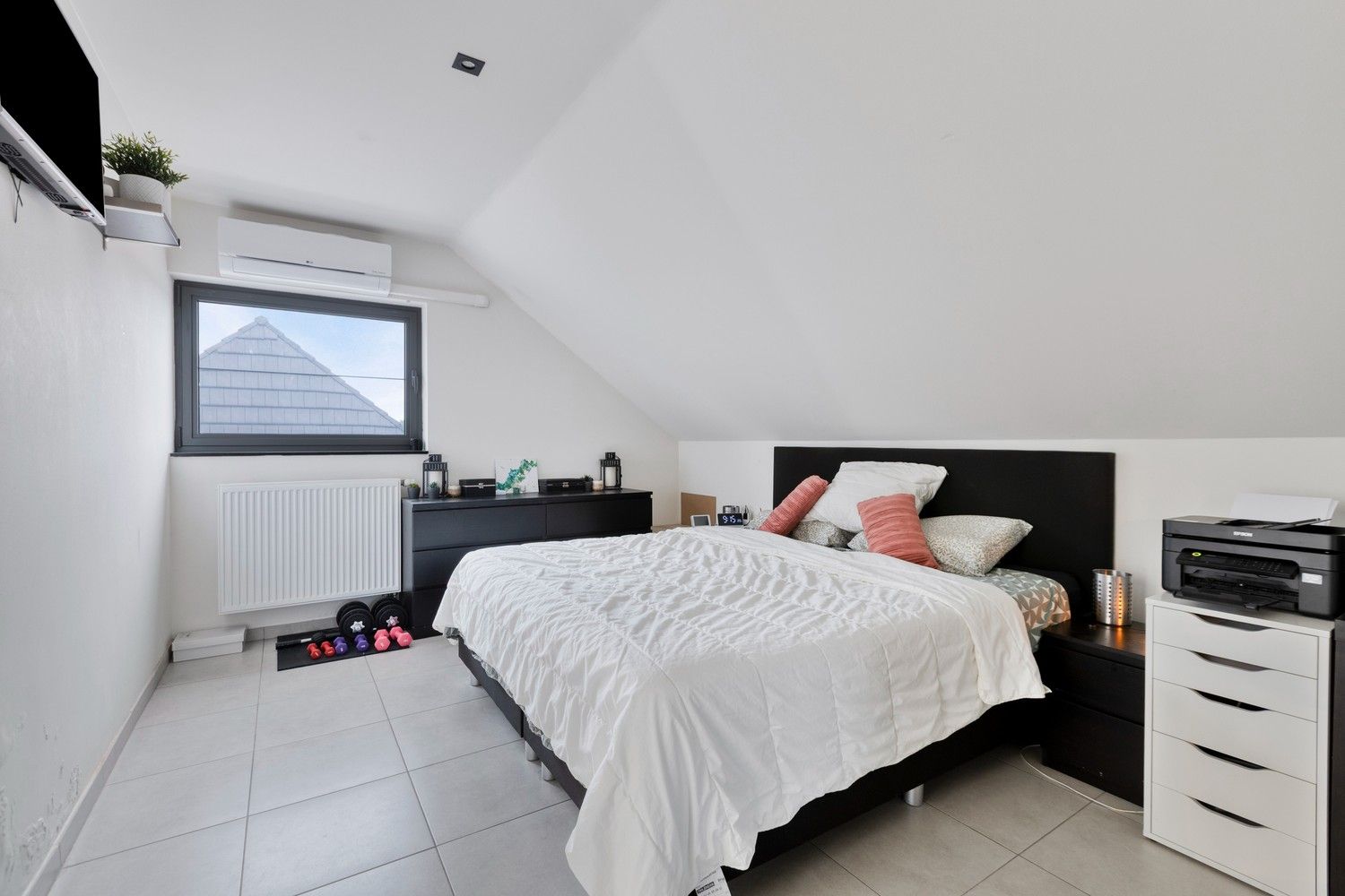 Instapklare en lichtrijke duplex met terras, garage én drie slaapkamers foto 16