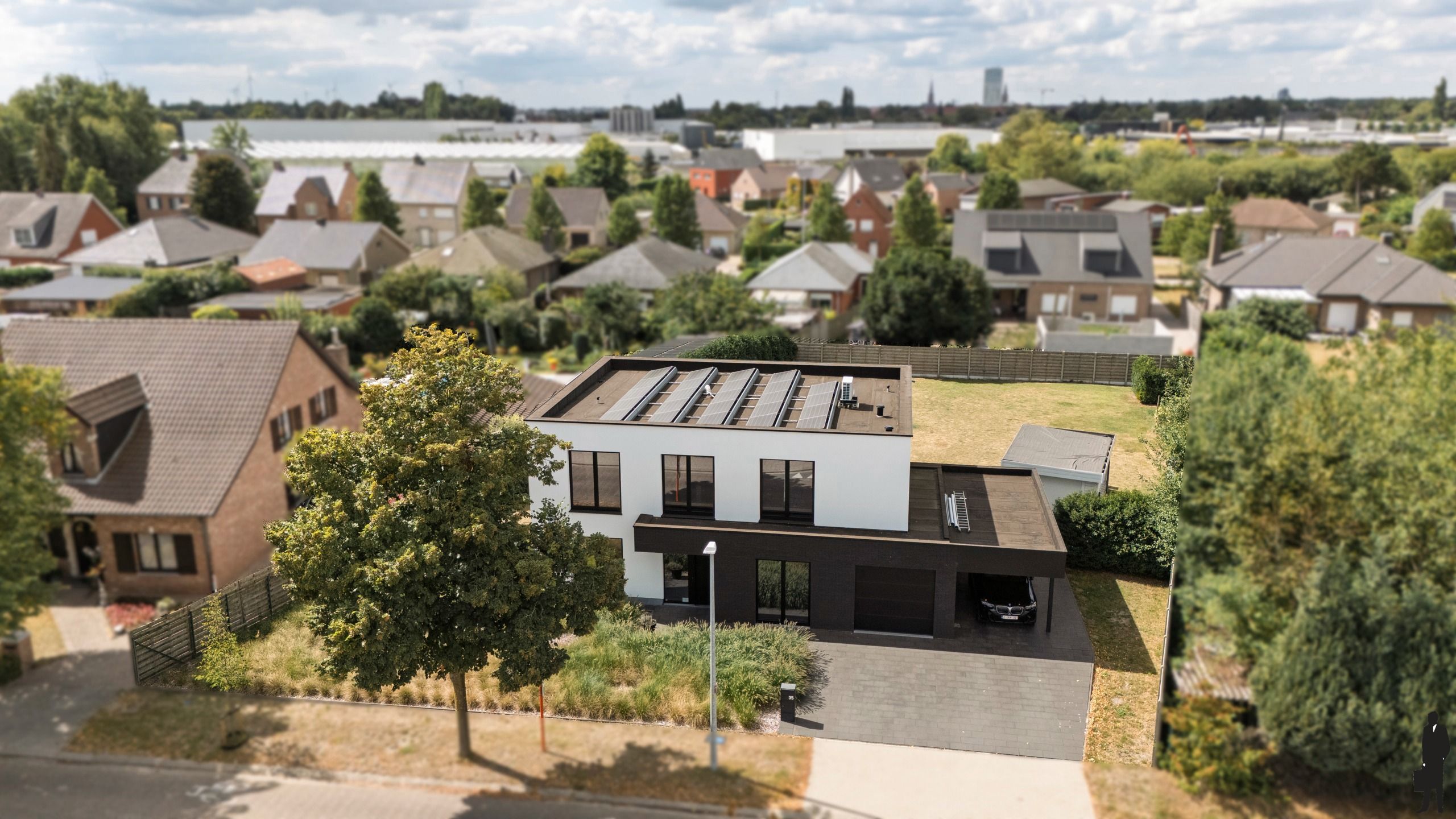 Villa met 4slks, 2bdks en verwarmd zwembad op 1200 m² foto 27