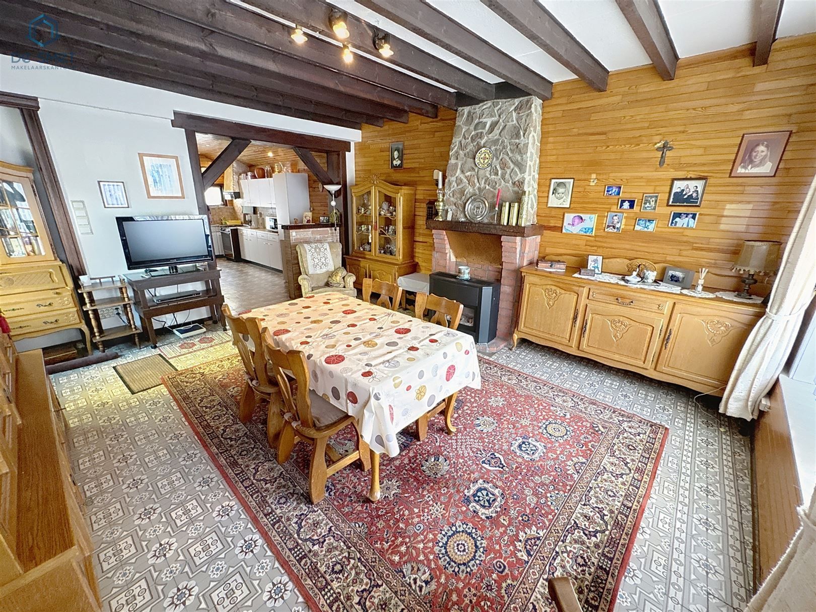 Opportuniteit! Te renoveren woning met 2 slaapkamers, garage én koertje aan de stadsrand van Geraardsbergen foto 4