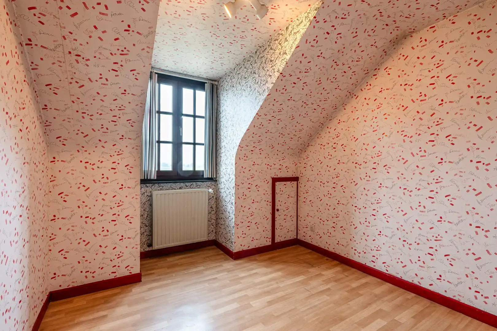 Woning met veel potentieel op topligging te Eeklo foto 10