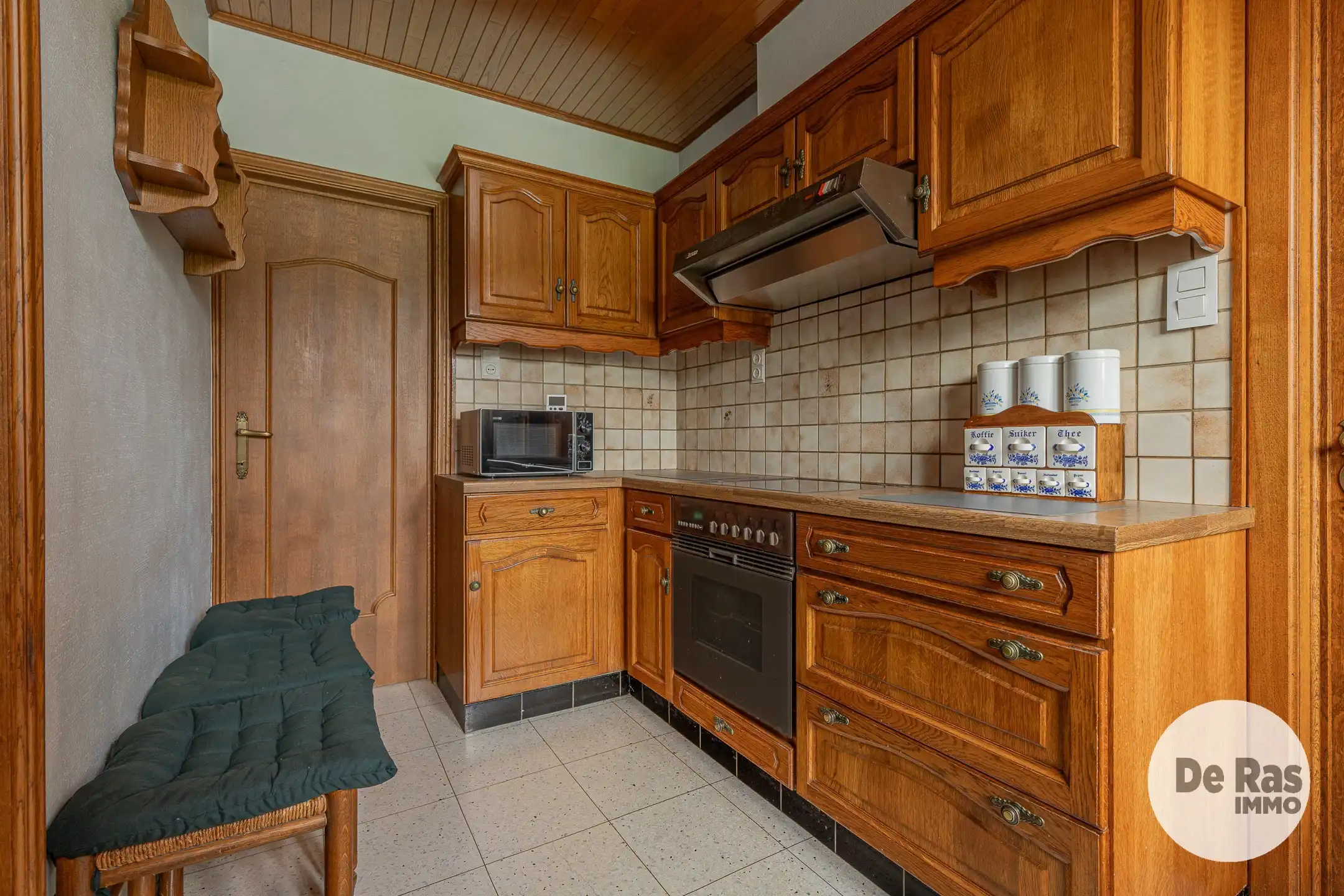 HERZELE- Gezinswoning met 4 slaapkamers en zuidgerichte tuin foto 9