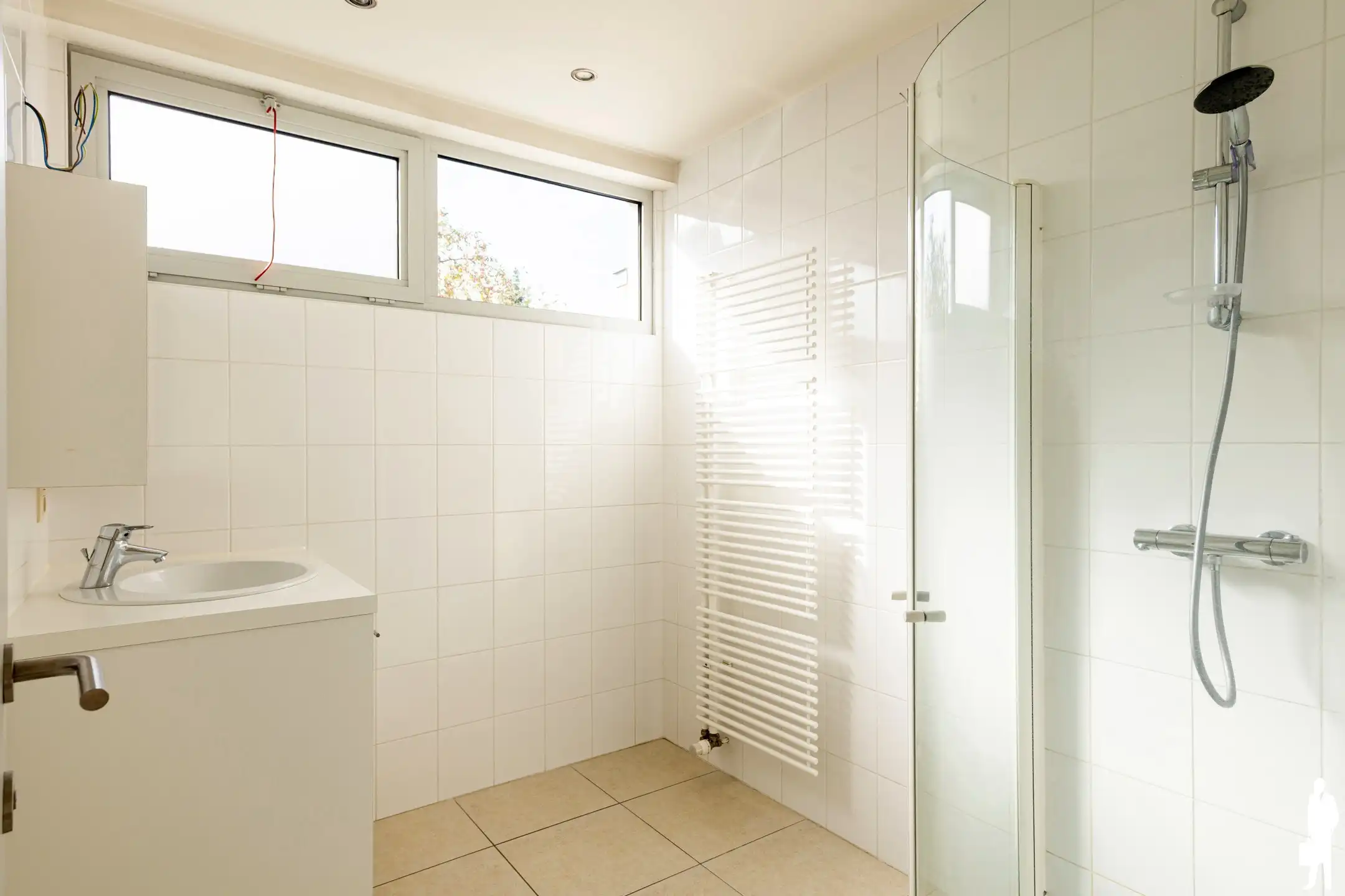 Ruime woning met magazijn op gunstige locatie in Ranst foto 9