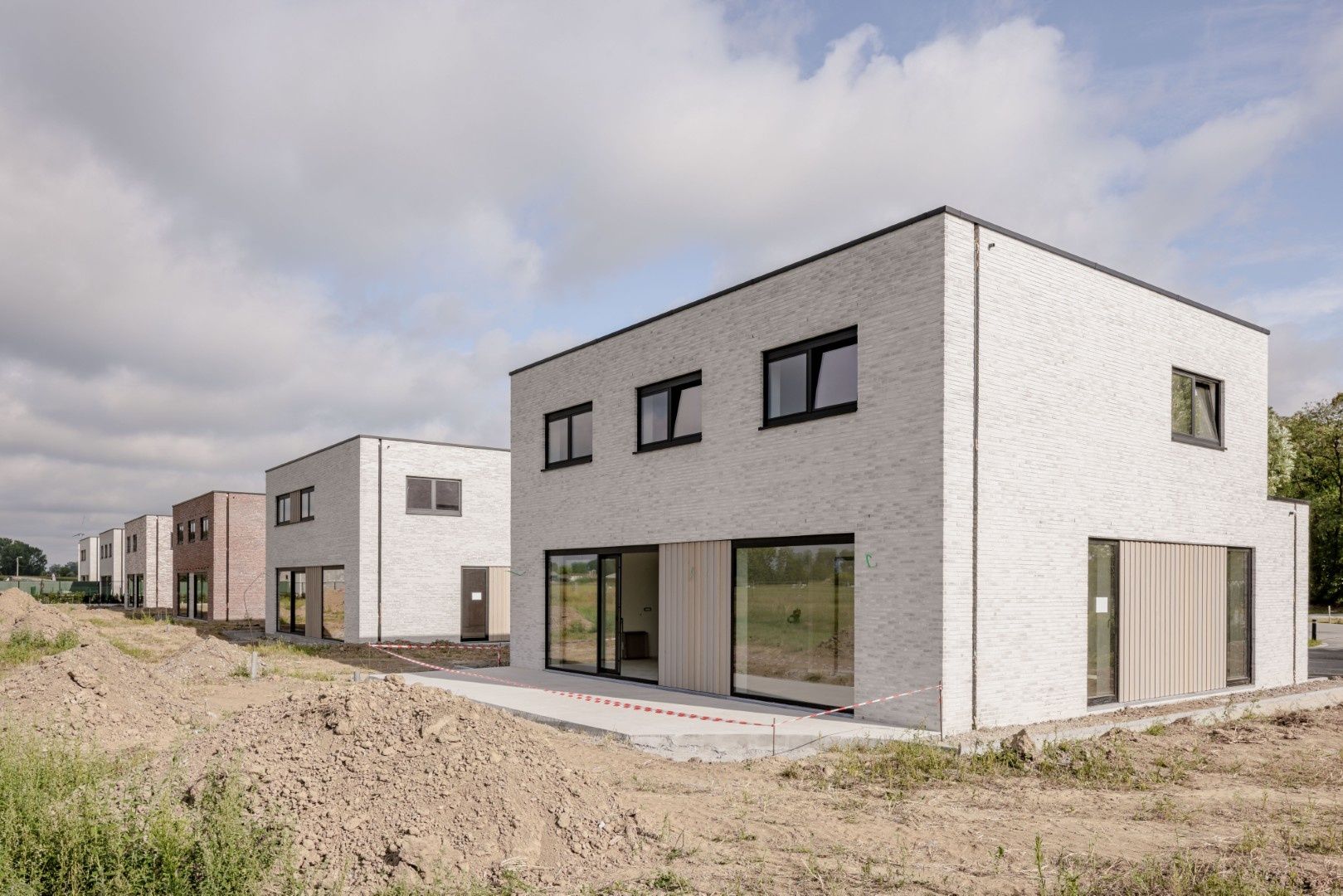 Energiezuinige open bebouwing met zicht op de velden foto 9