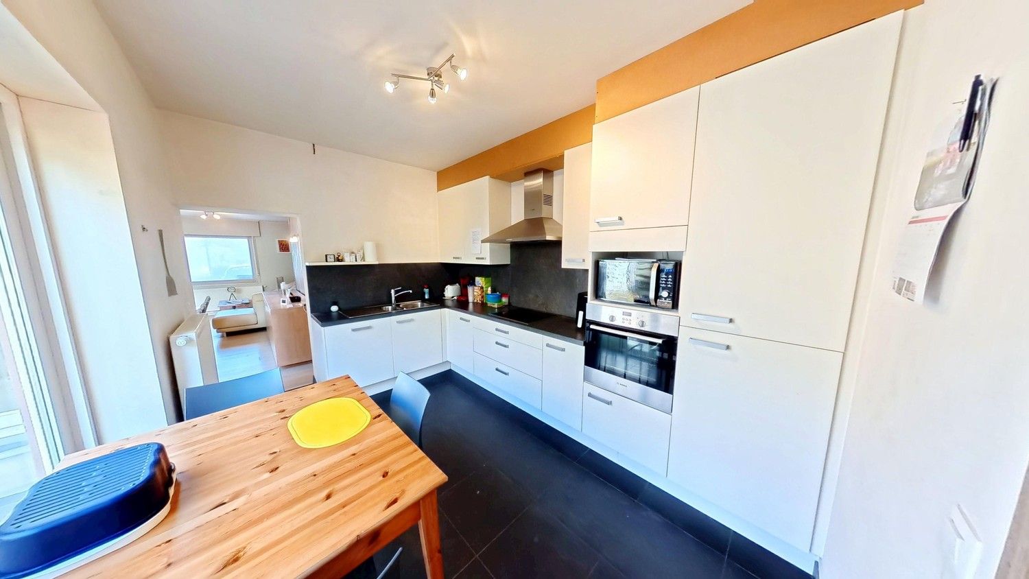 Ruime woning met mogelijkheid tot 4 slaapkamers! foto 7